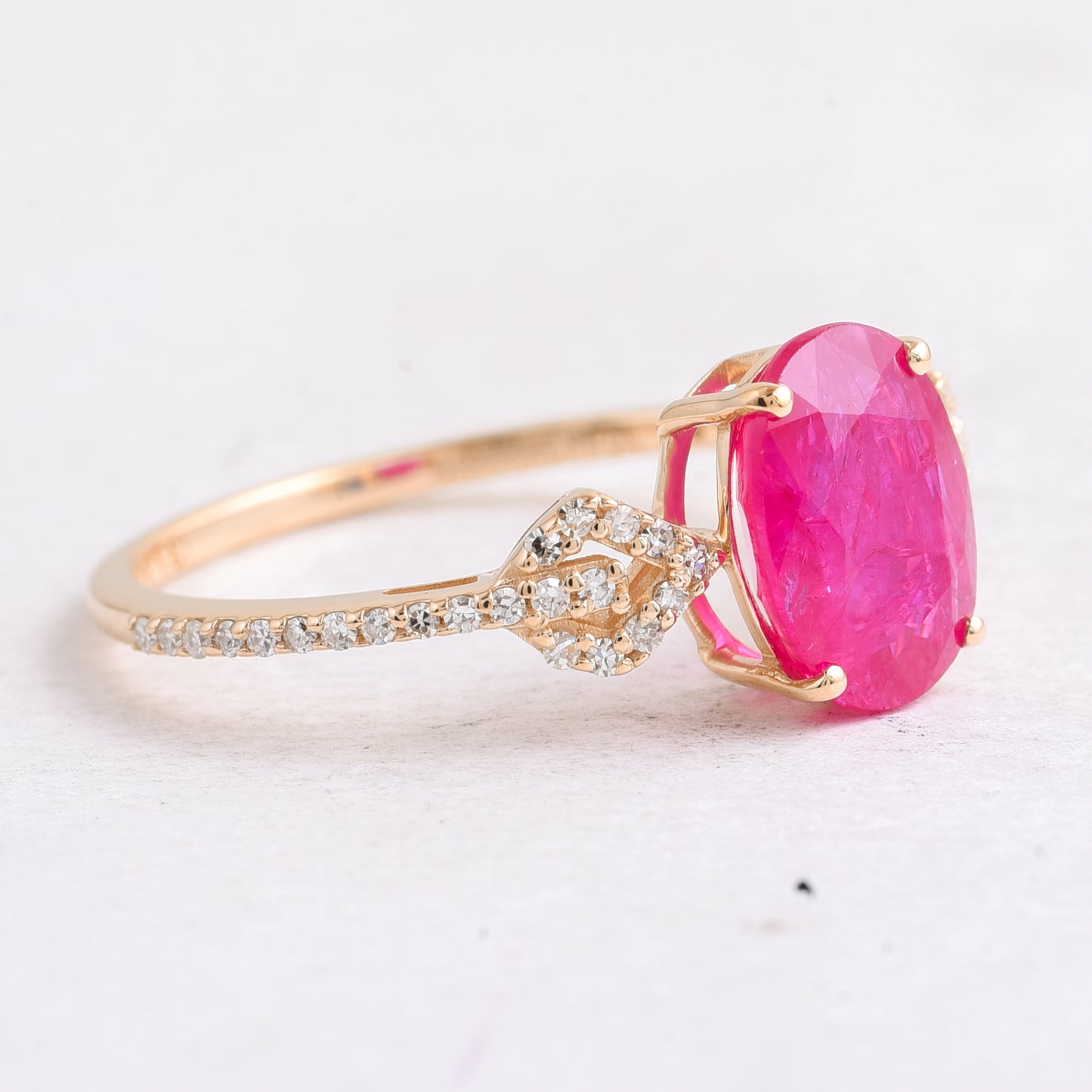 2.47 Ct Oval Mixed Cut Natural Ruby 14K Gold Ring