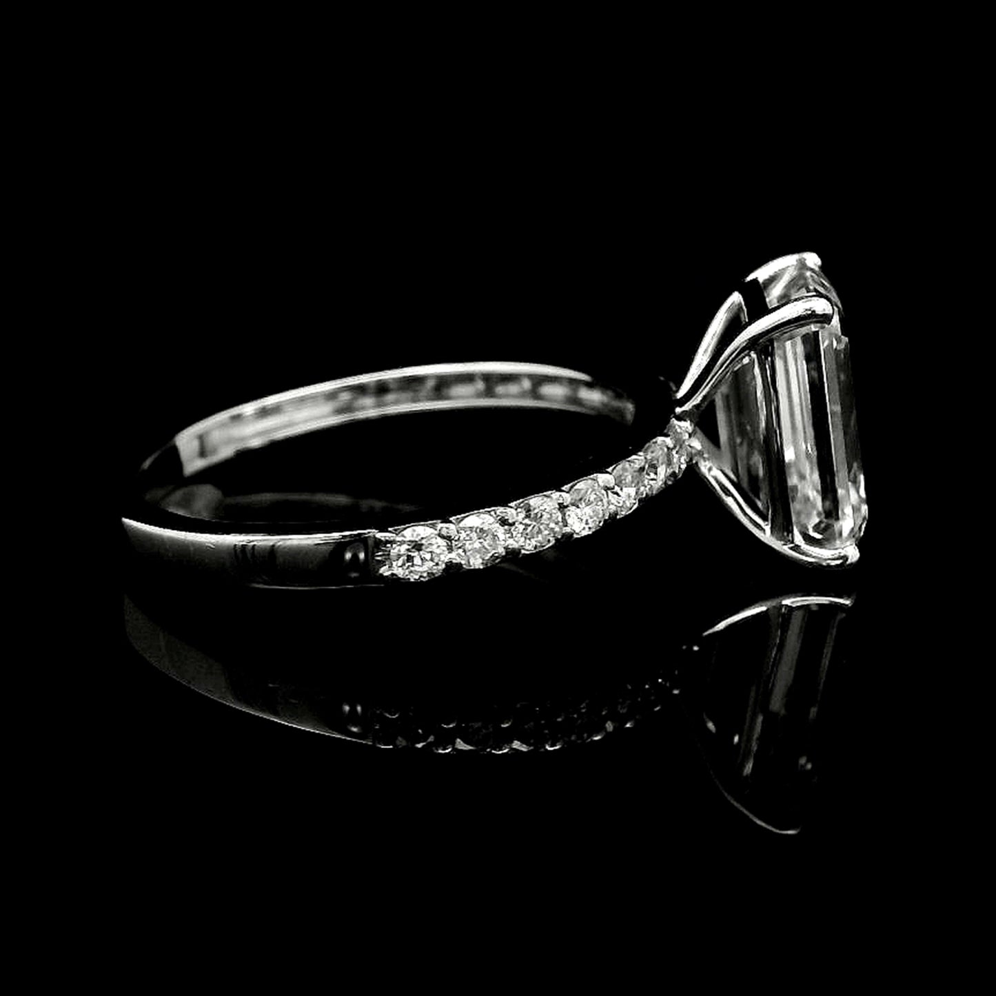 3.20 Carats Lab Grown Diamond 14K Gold Ring