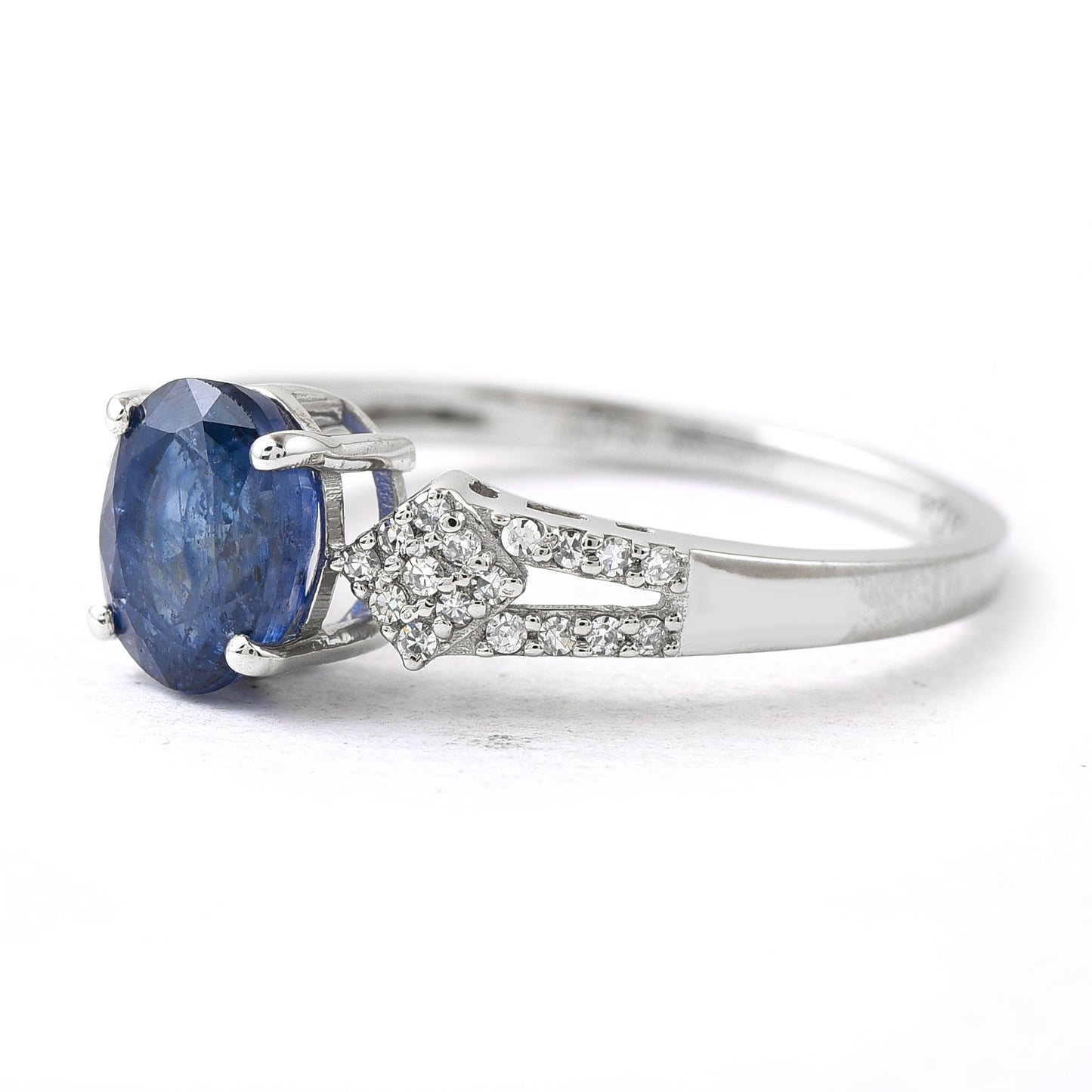1.64 Ct Oval Sapphire 950 Platinum Ring