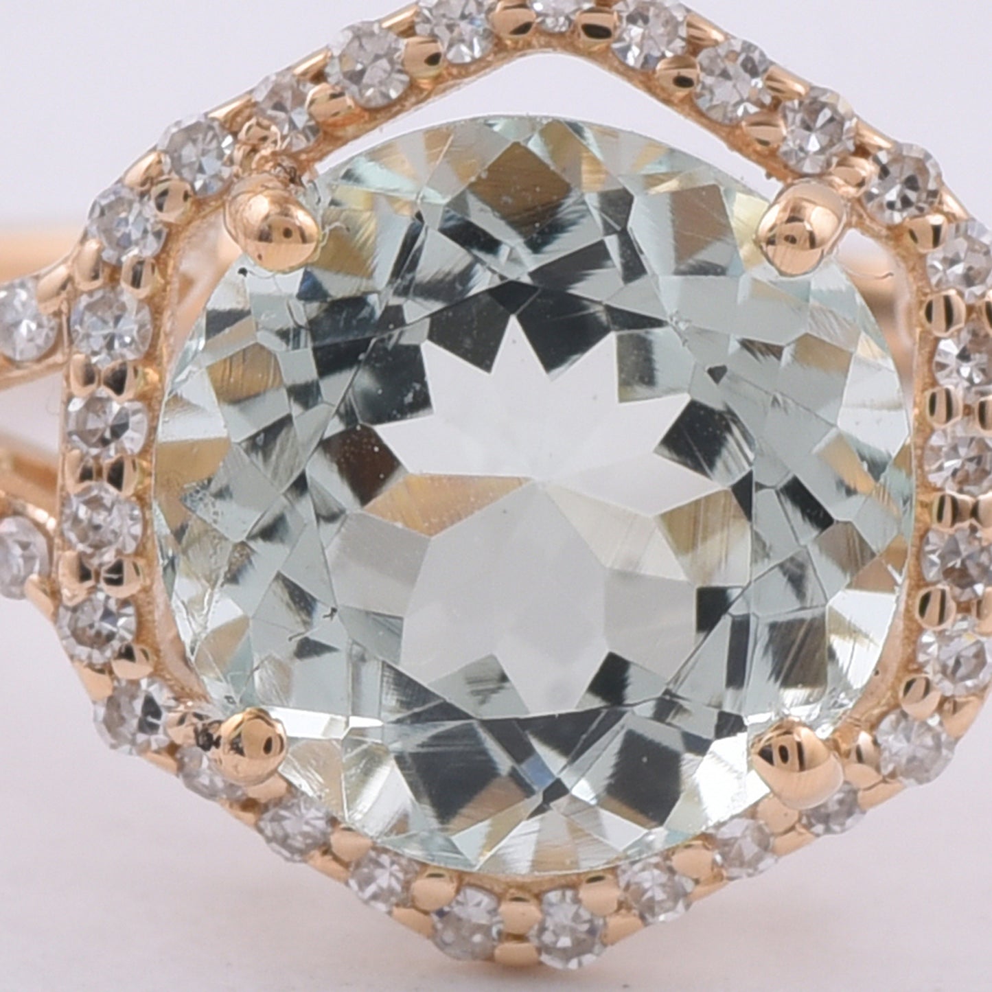 1.94 Ct Round Natural Aquamarine 14K Gold Ring