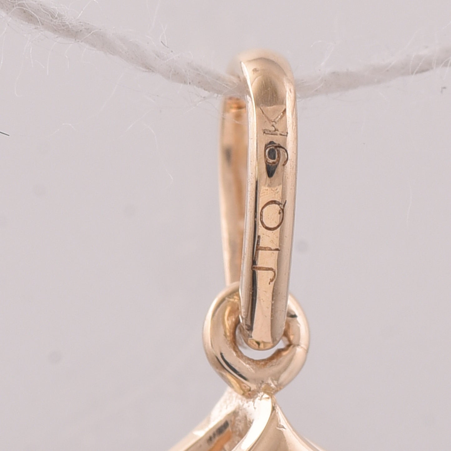 1.18 Ct Round Ruby 9K Gold Pendant