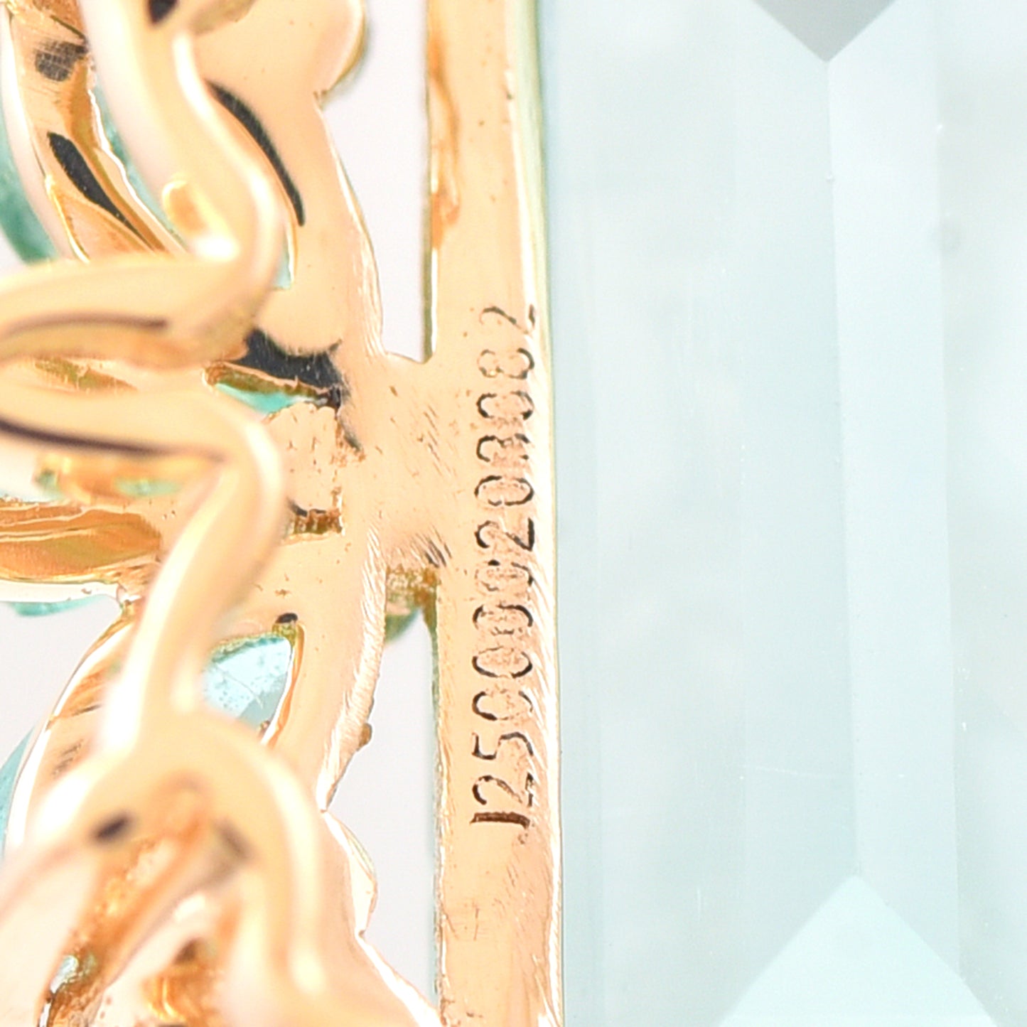 1.39 Ct Rectangle Step Cut, Marquise Mixed Cut Natural Emerald 14K Gold Pendant