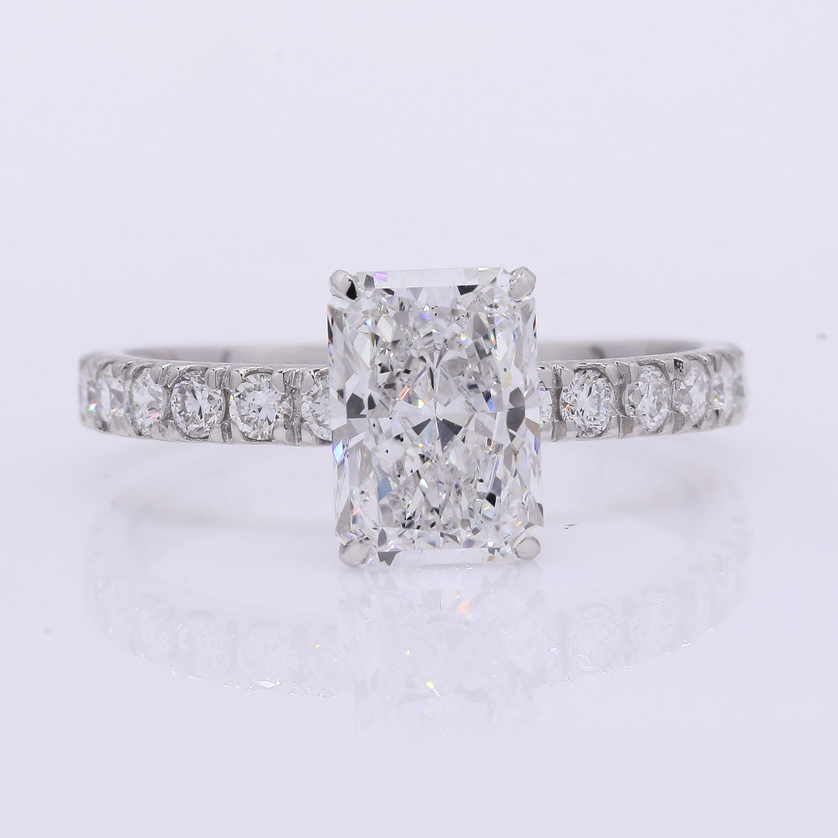 2.37 Carats Lab Grown Diamond 950 Platinum Ring