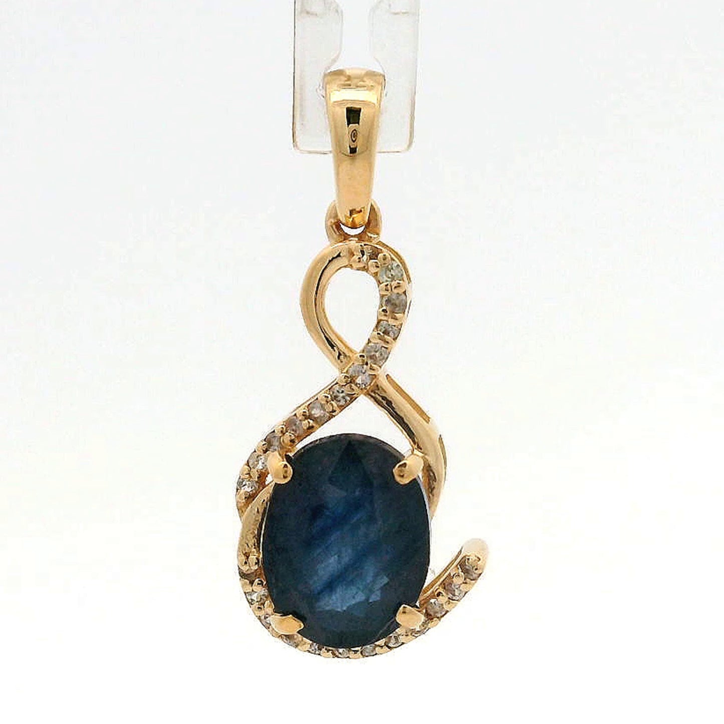 2.09 Ct Oval Sapphire 14K Gold Pendant