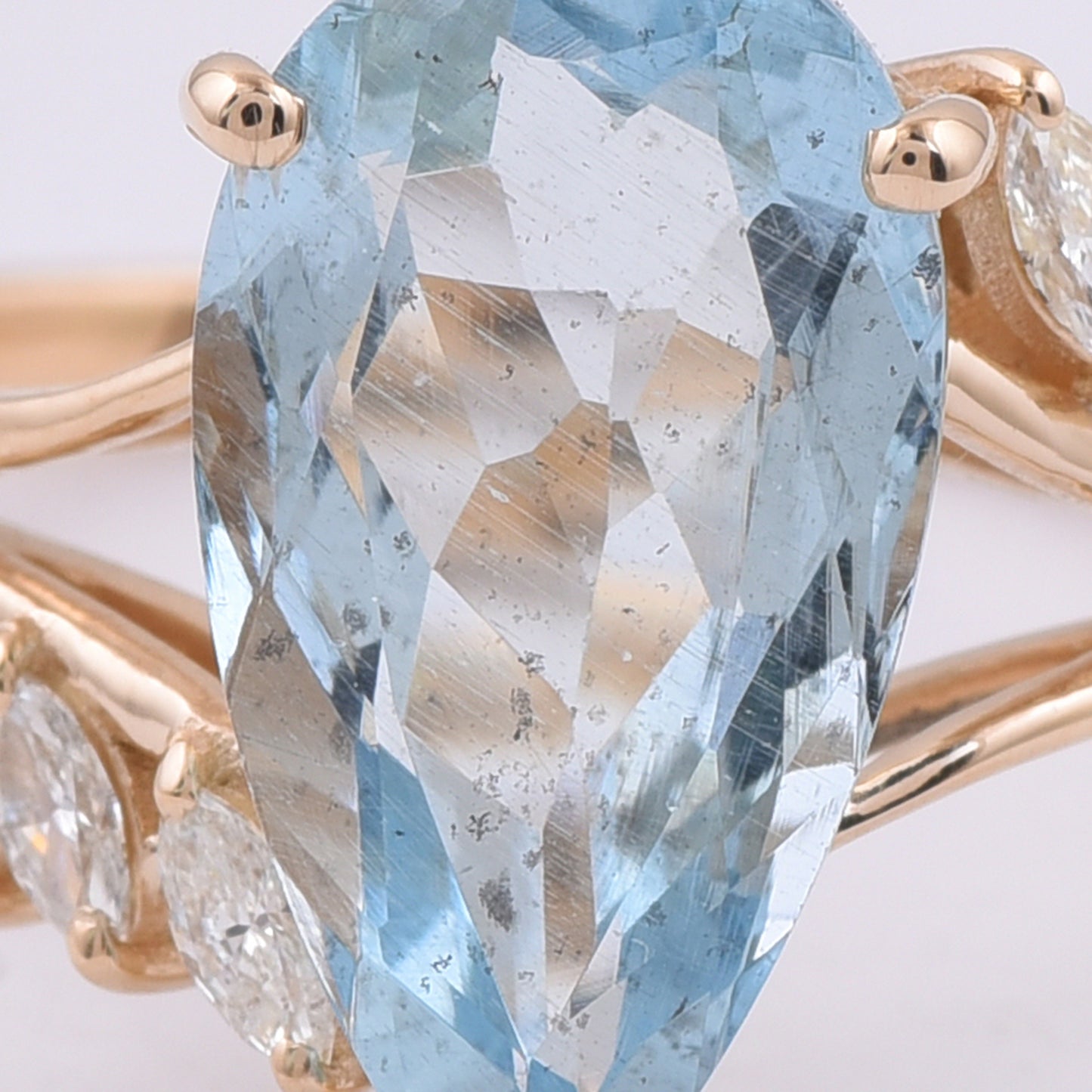 2.70 Ct Pear Natural Aquamarine 14K Gold Ring