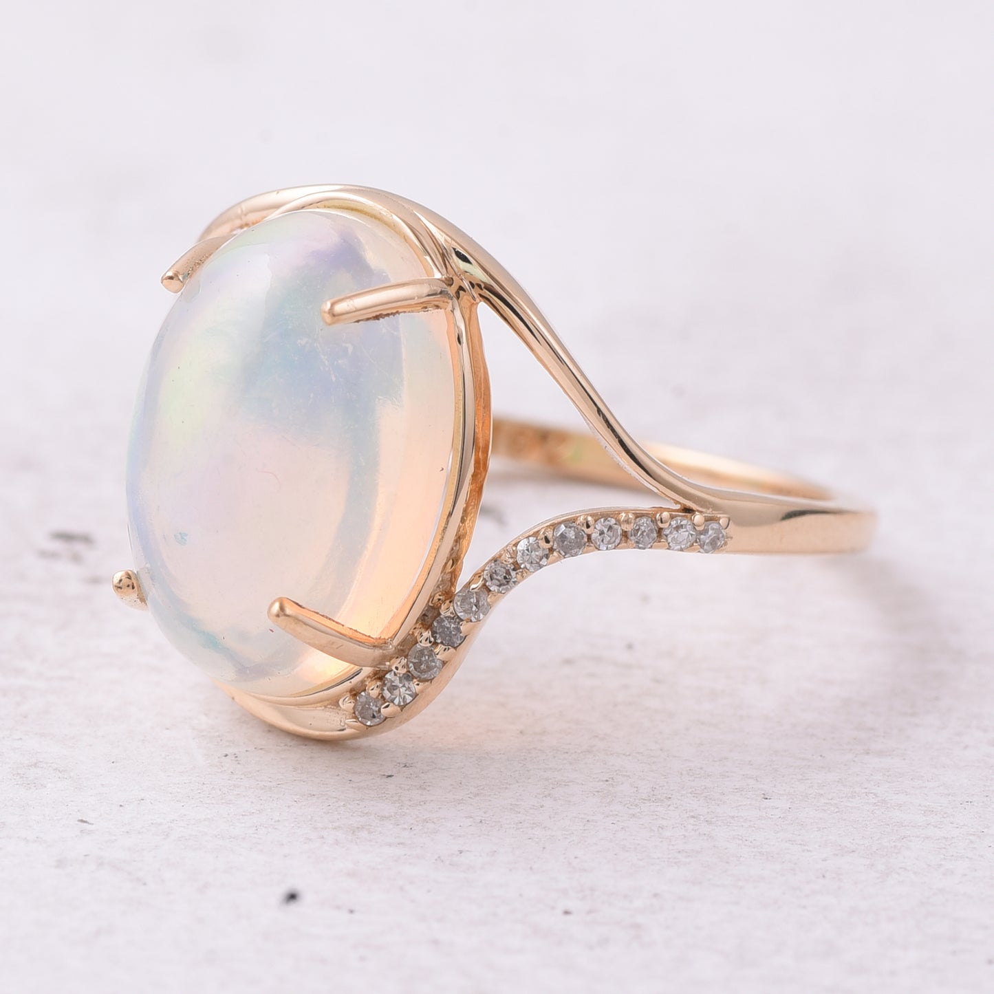3.75 Ct Oval Cabochon Cut Natural Opal 14K Gold Ring