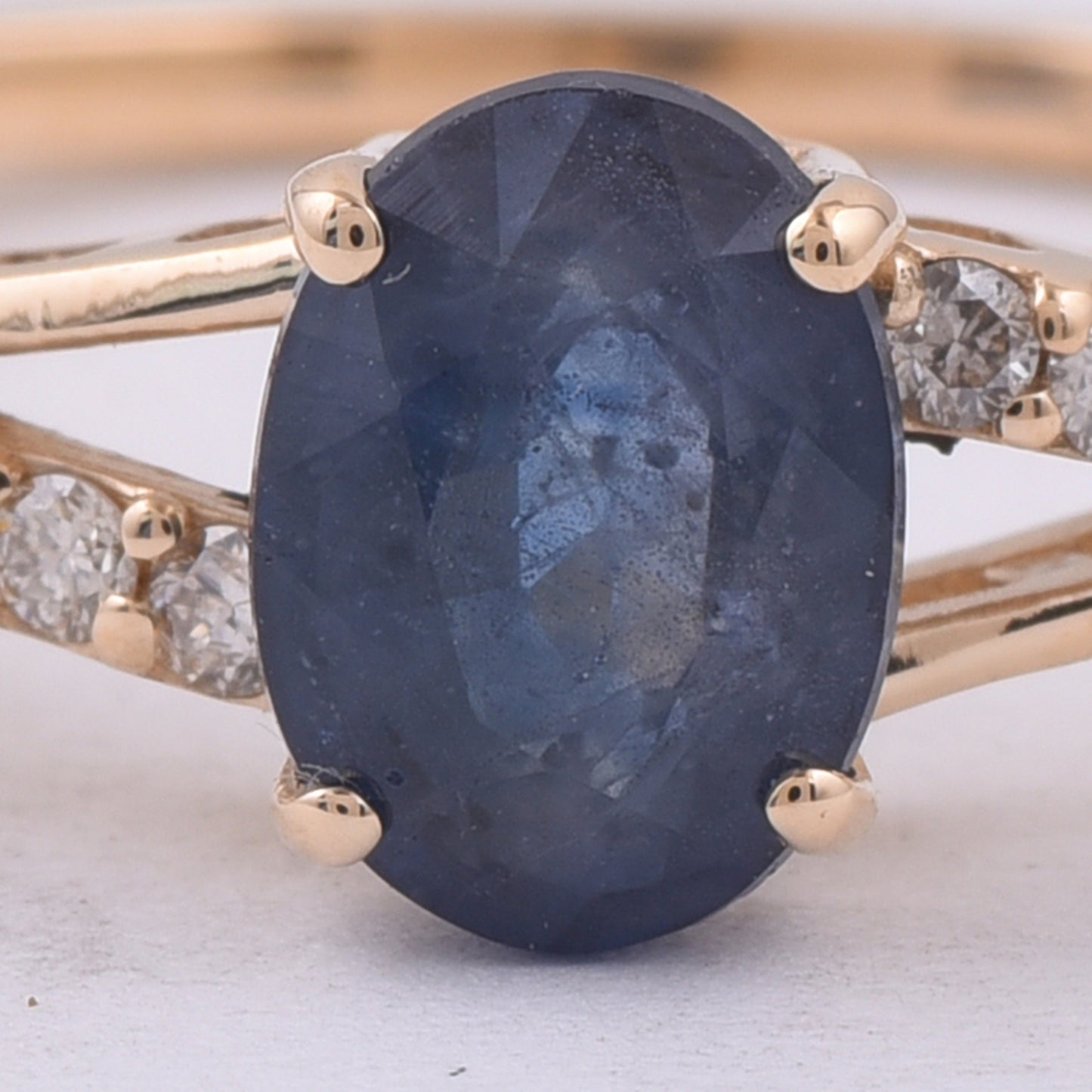 1.29 Ct Oval Natural Sapphire 14K Gold Ring
