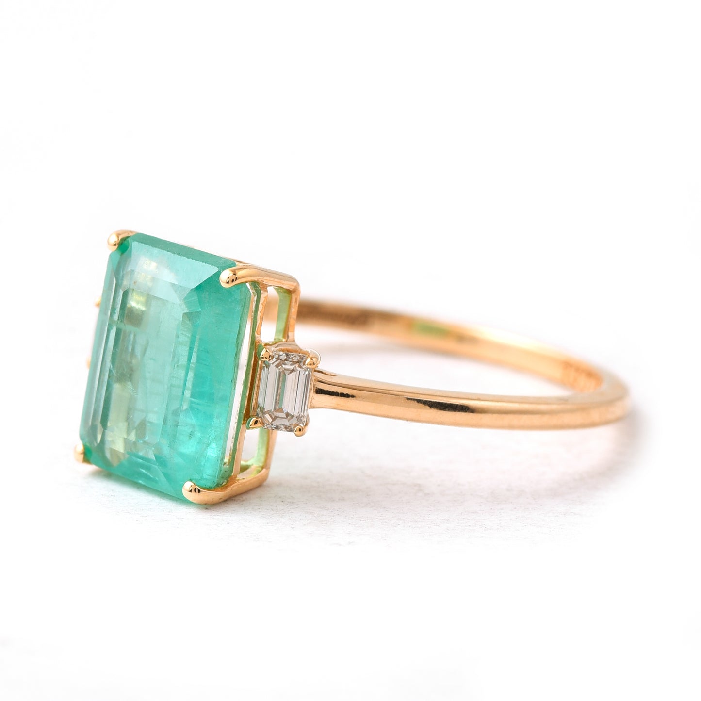 2.20 Ct Octagon Emerald 14K Gold Ring