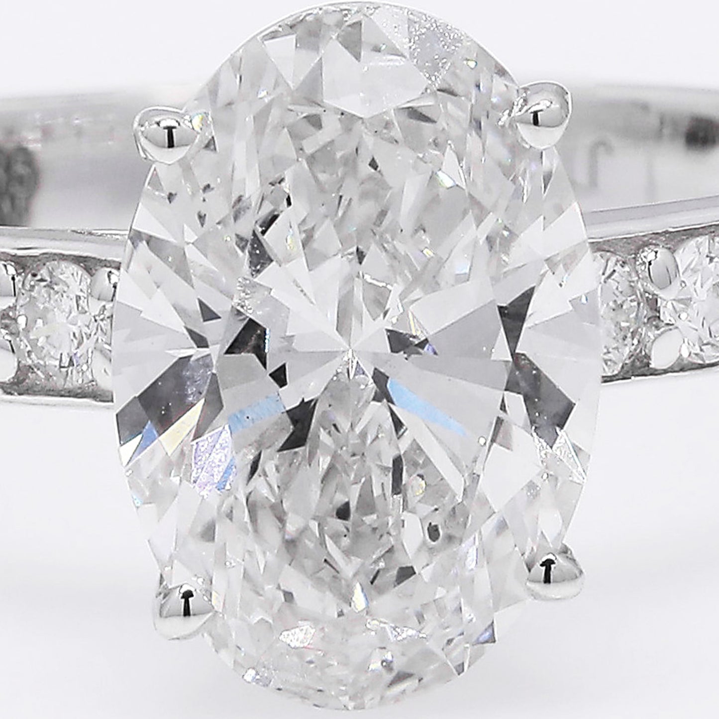 2.24 Ct Oval Brilliant Lab Grown Diamond 14K Gold Ring