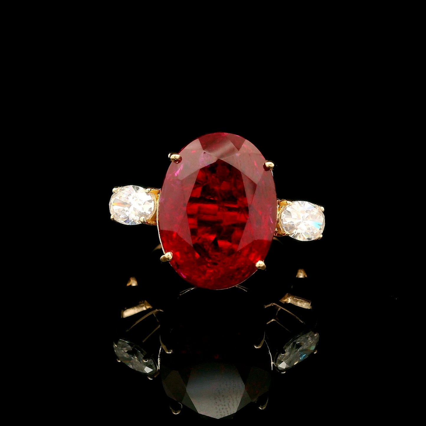 13.60 Ct Oval Mixed Cut Lab Grown Ruby 14K Gold Ring