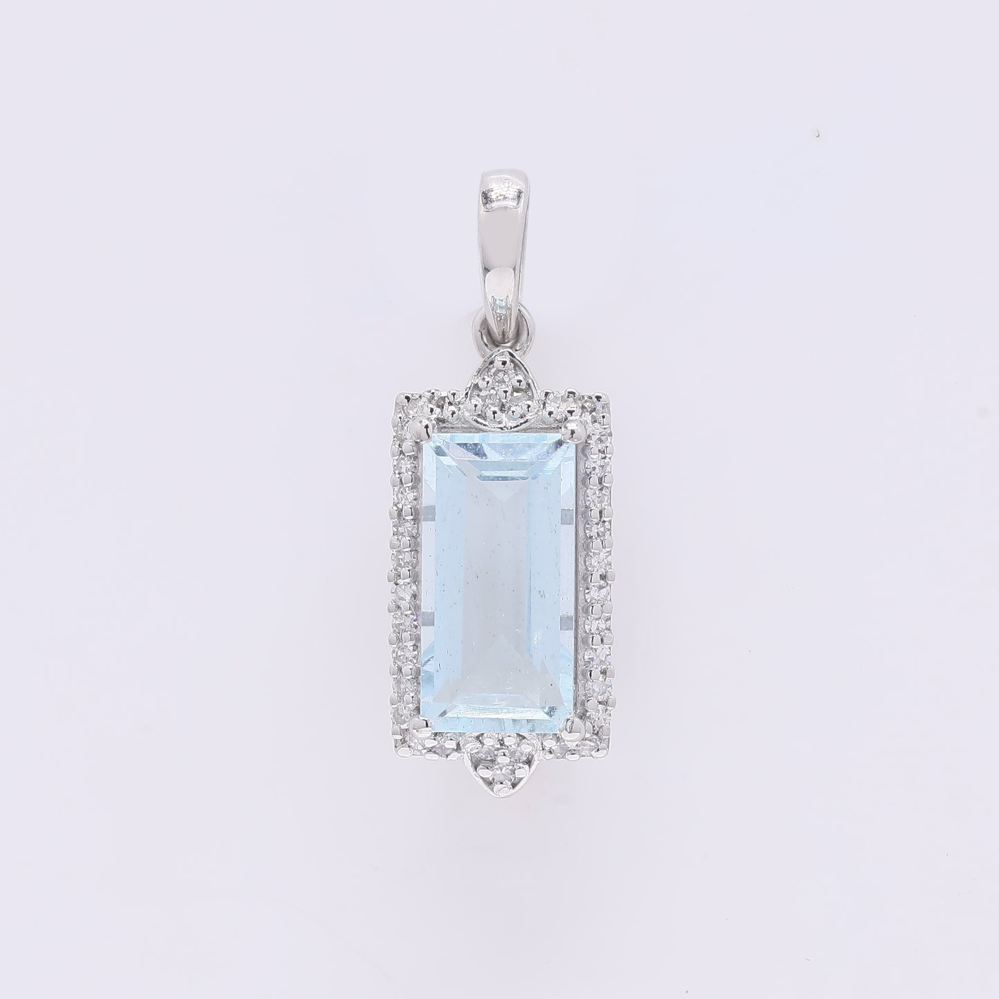 1.57 Ct Rectangle Step Cut Natural Aquamarine 950 Platinum Pendant