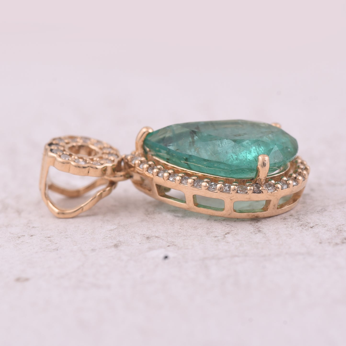 2.21 Ct Pear Mixed Cut Natural Emerald 14K Gold Pendant