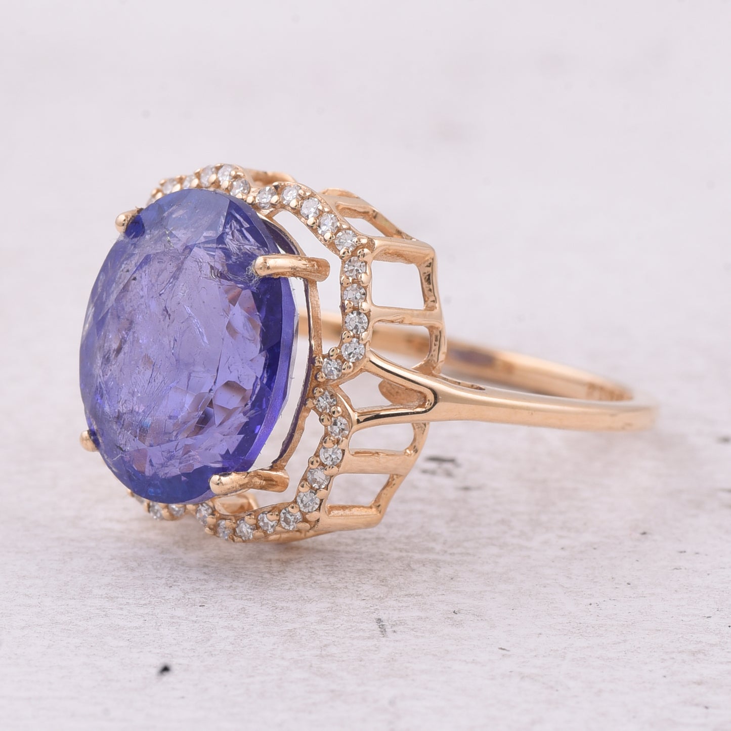 5.66 Ct Oval Natural Tanzanite 14K Gold Ring