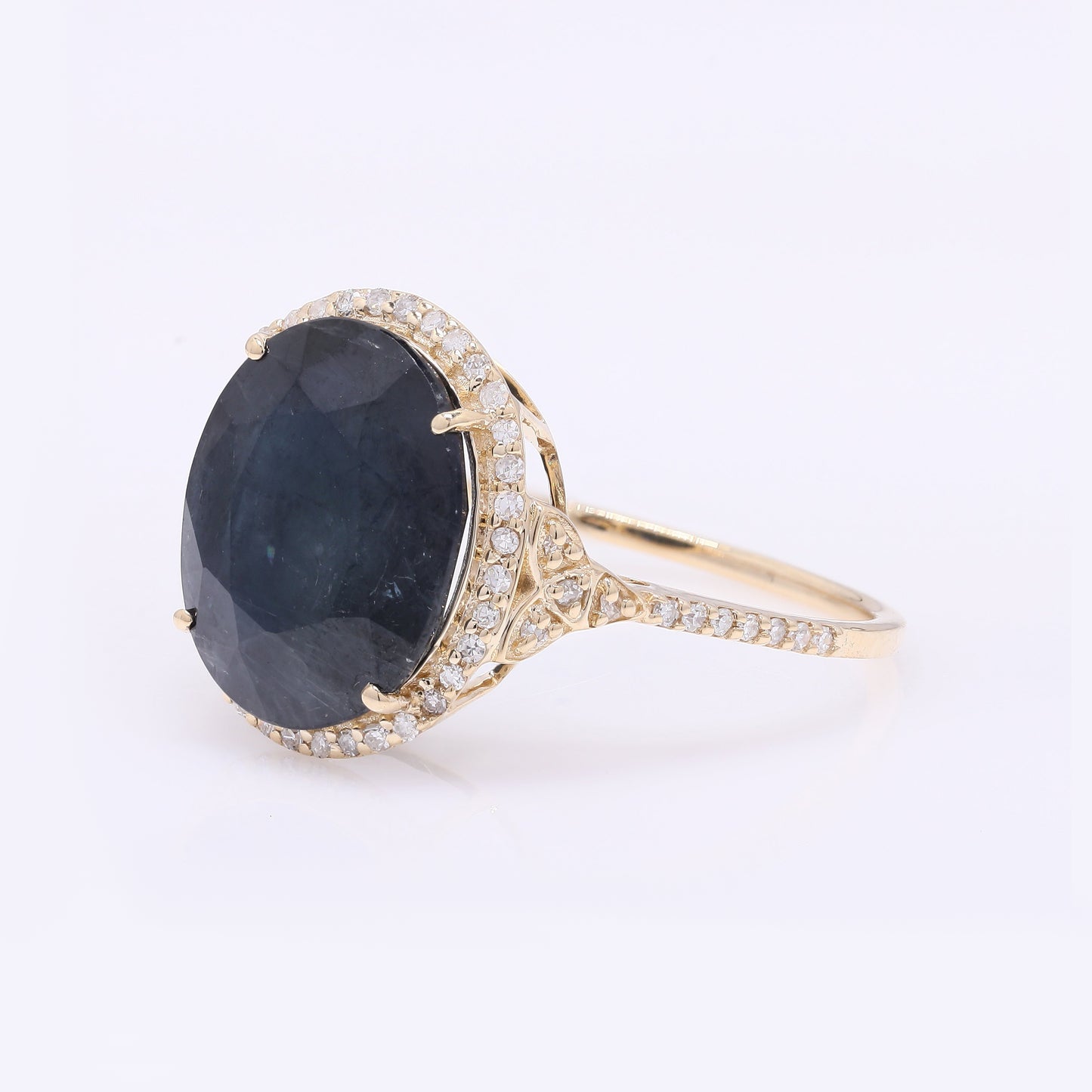6.41 Ct Oval Mixed Cut Natural Corundum Sapphire 14K Gold Ring