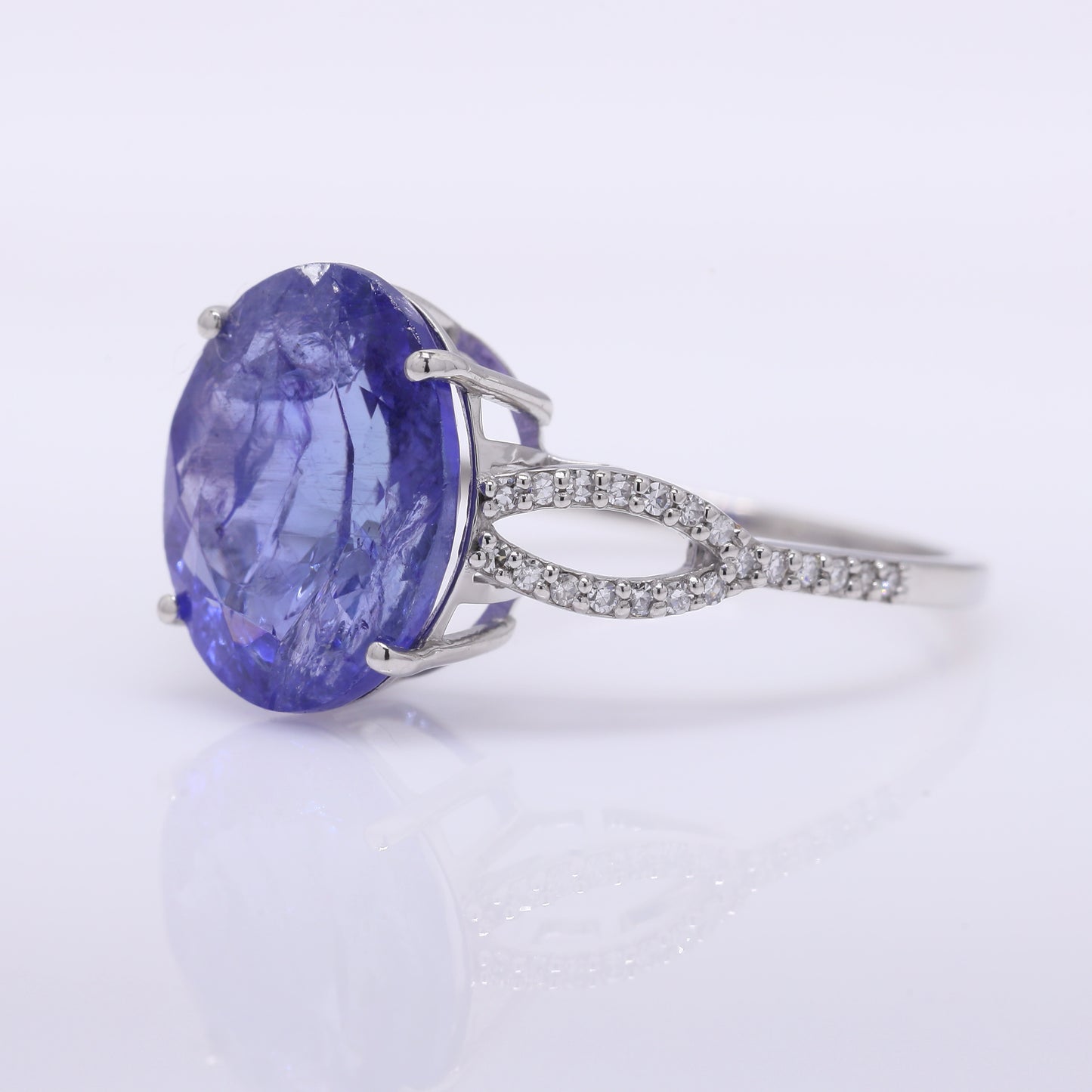 5.16 Ct Oval Mixed Cut Natural Tanzanite 950 Platinum Ring