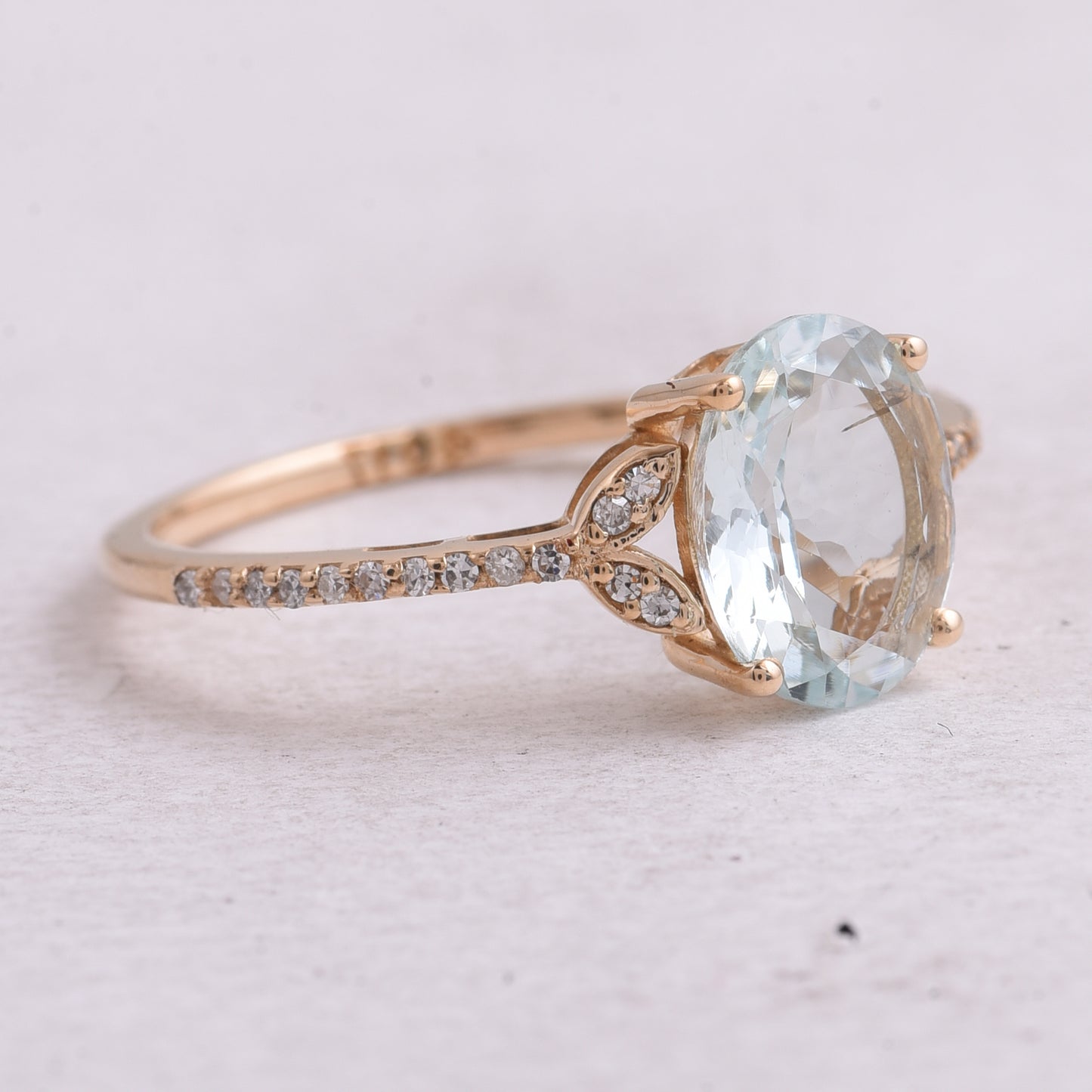 1.50 Ct Oval Mixed Cut Natural Aquamarine 14K Gold Ring