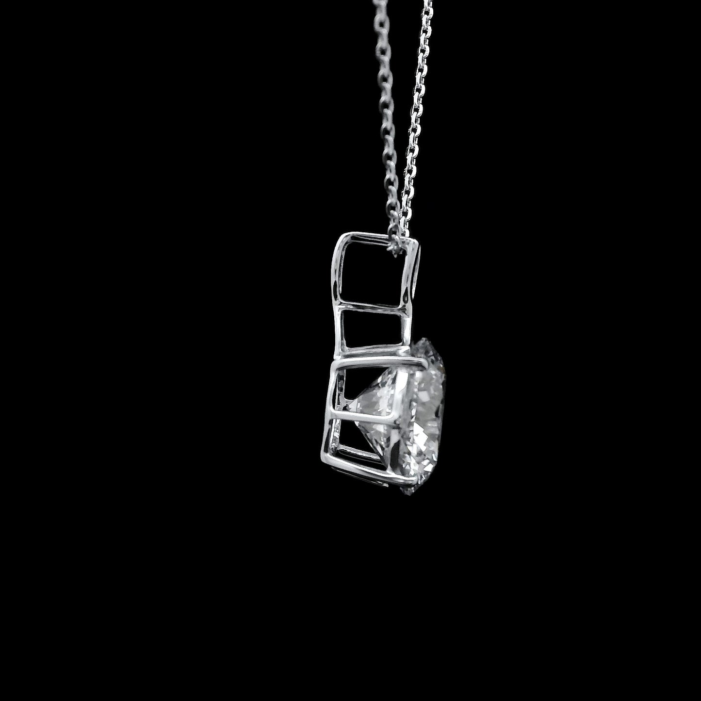 3.10 Carats Lab Grown Diamond 14K Gold Pendant