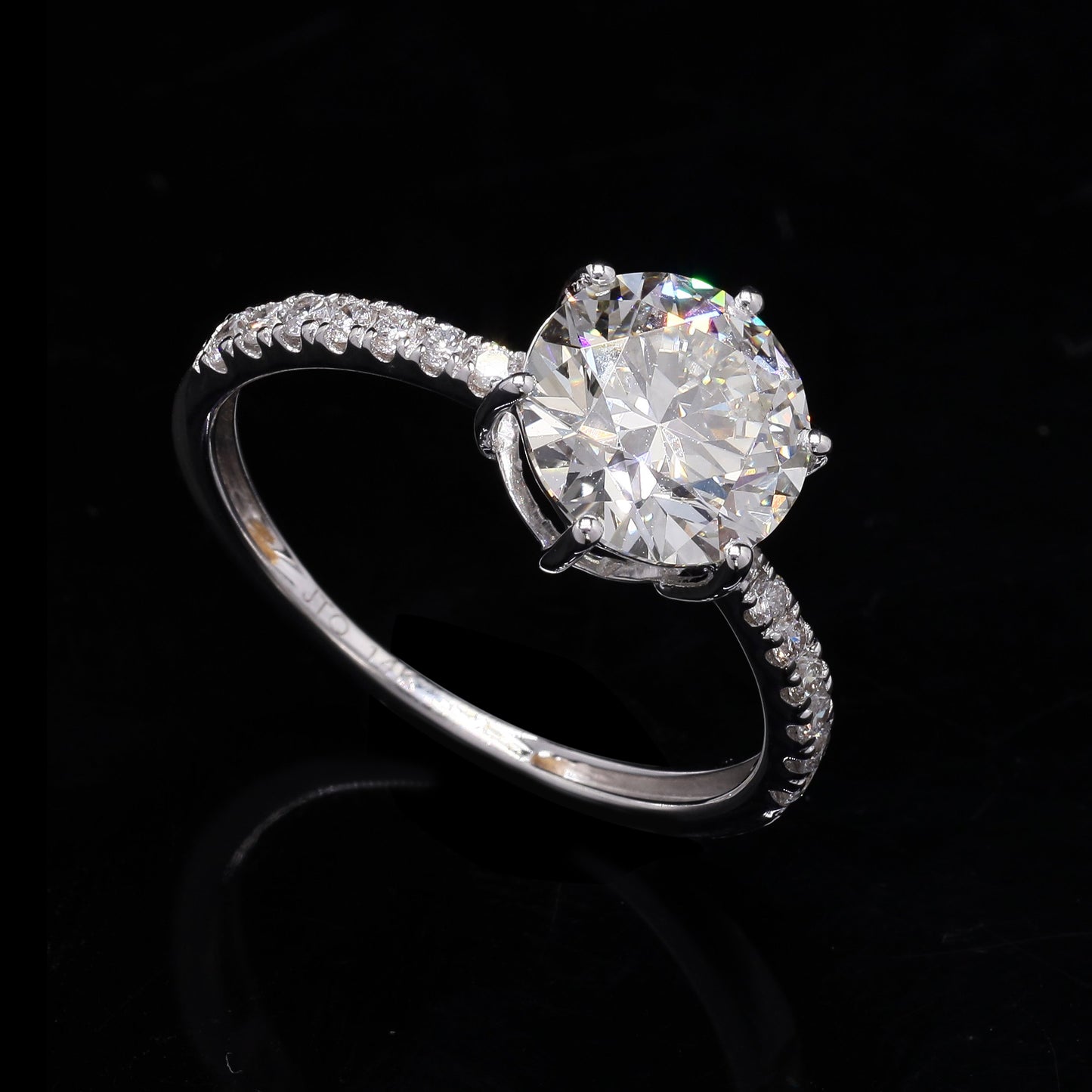 2.26 Carats Lab Grown Diamond 14K Gold Ring