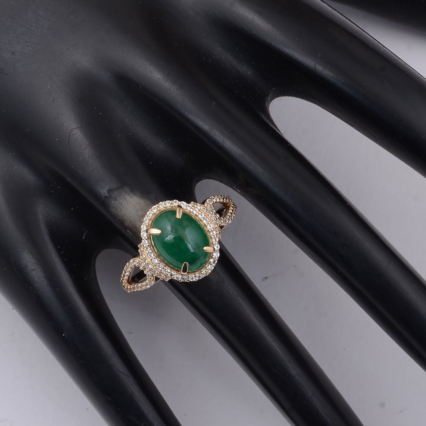 2.83 Ct Oval Emerald 9K Gold Ring