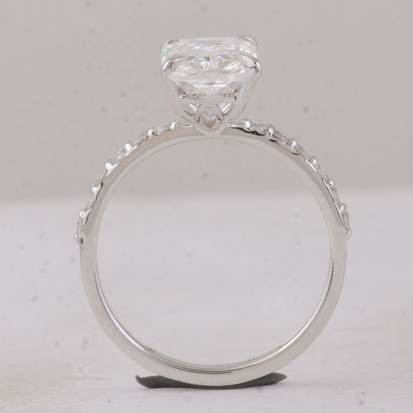 3.40 Carats Lab Grown Diamond 14K Gold Ring