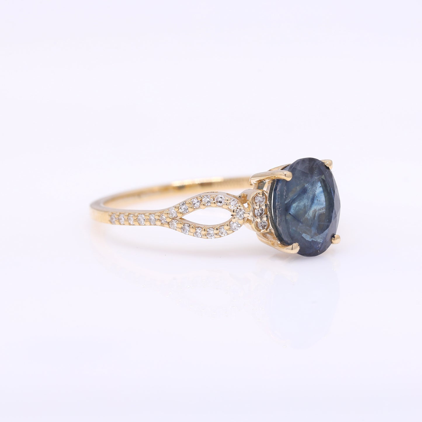 2.40 Ct Oval Mixed Cut Natural Sapphire 14K Gold Ring
