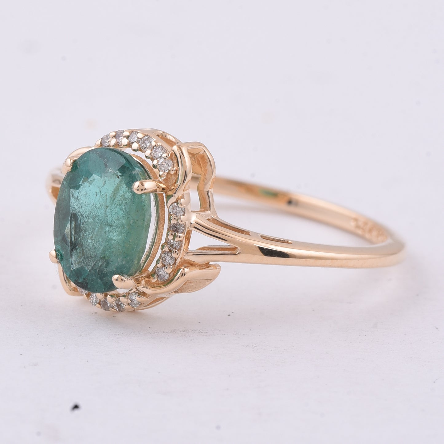 1.27 Ct Oval Natural Emerald 14K Gold Ring
