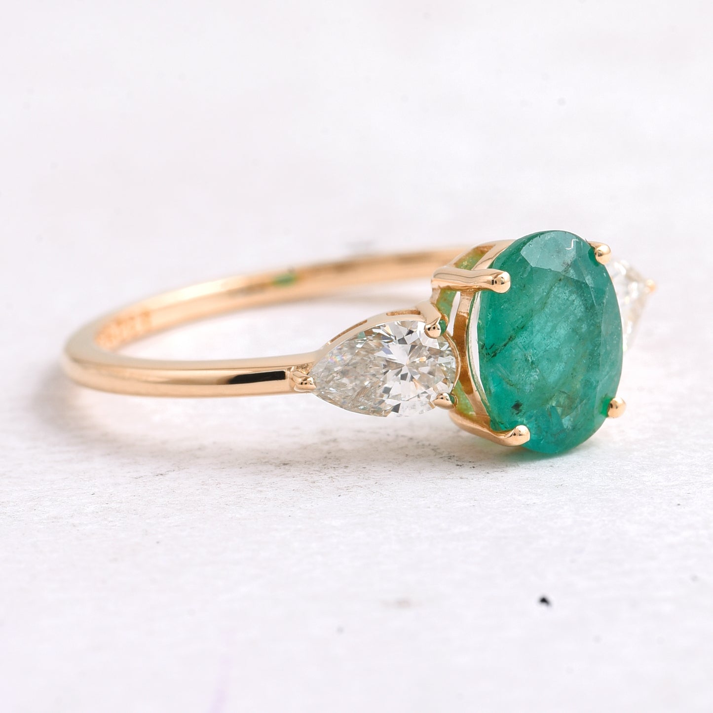 1.51 Ct Oval Mixed Cut Natural Emerald 14K Gold Ring