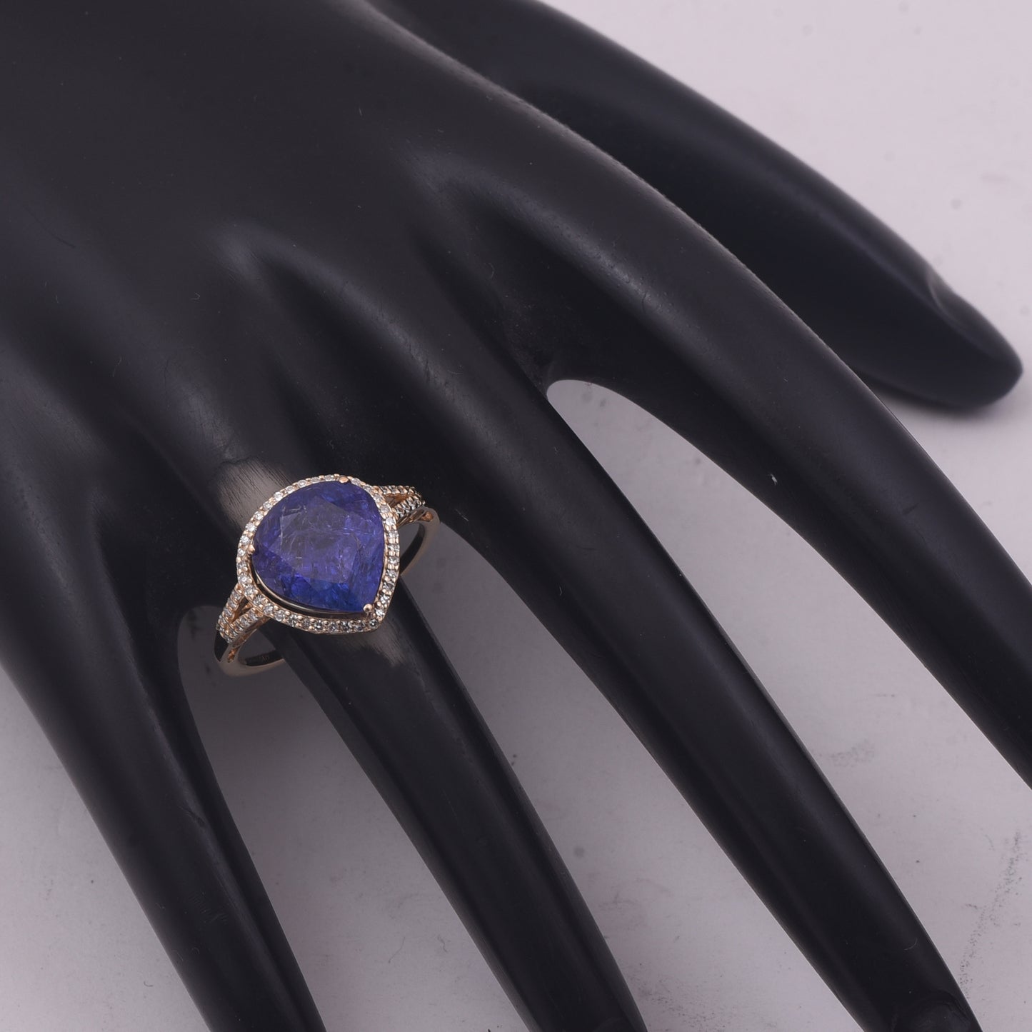 4.93 Ct Pear Mixed Cut Natural Tanzanite 14K Gold Ring