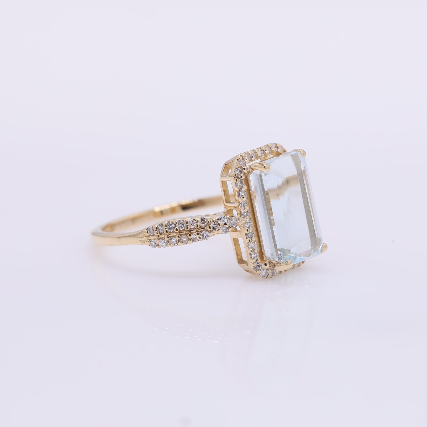 2.84 Ct Octagon Step Cut Natural Aquamarine 14K Gold Ring