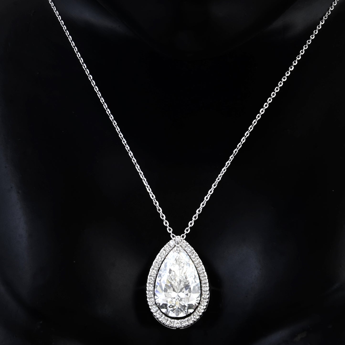 4.75 Carats Lab Grown Diamond 14K Gold Pendant