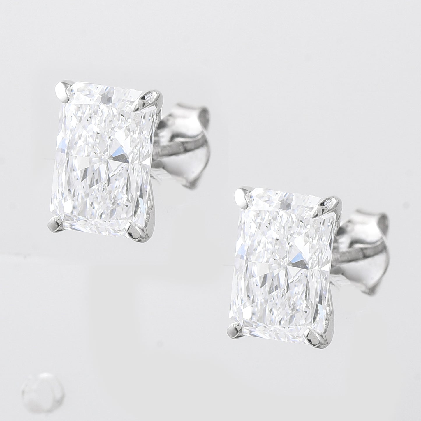 4.02 Carats Lab Grown Diamond 14K Gold Earrings