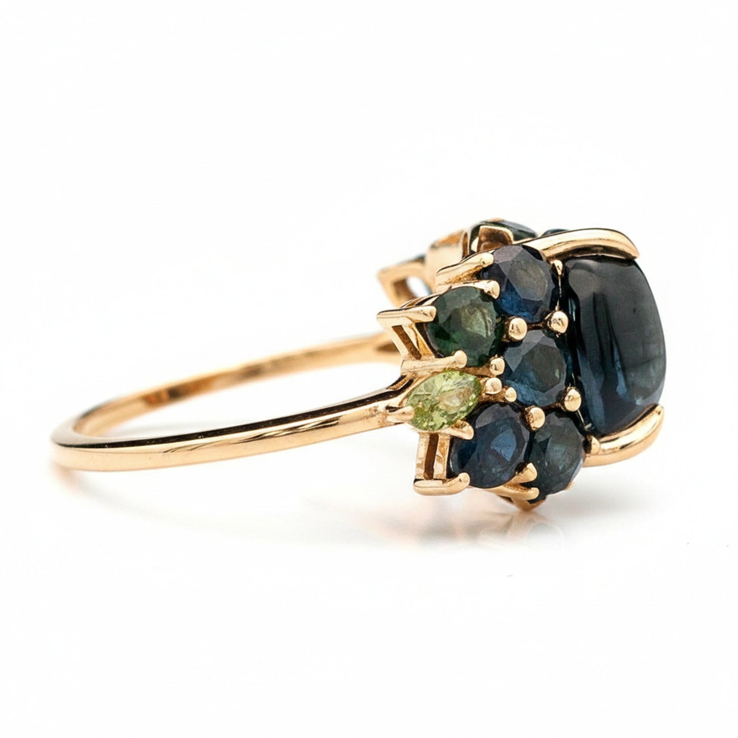 8.82 Ct Oval Sapphire 9K Gold Ring