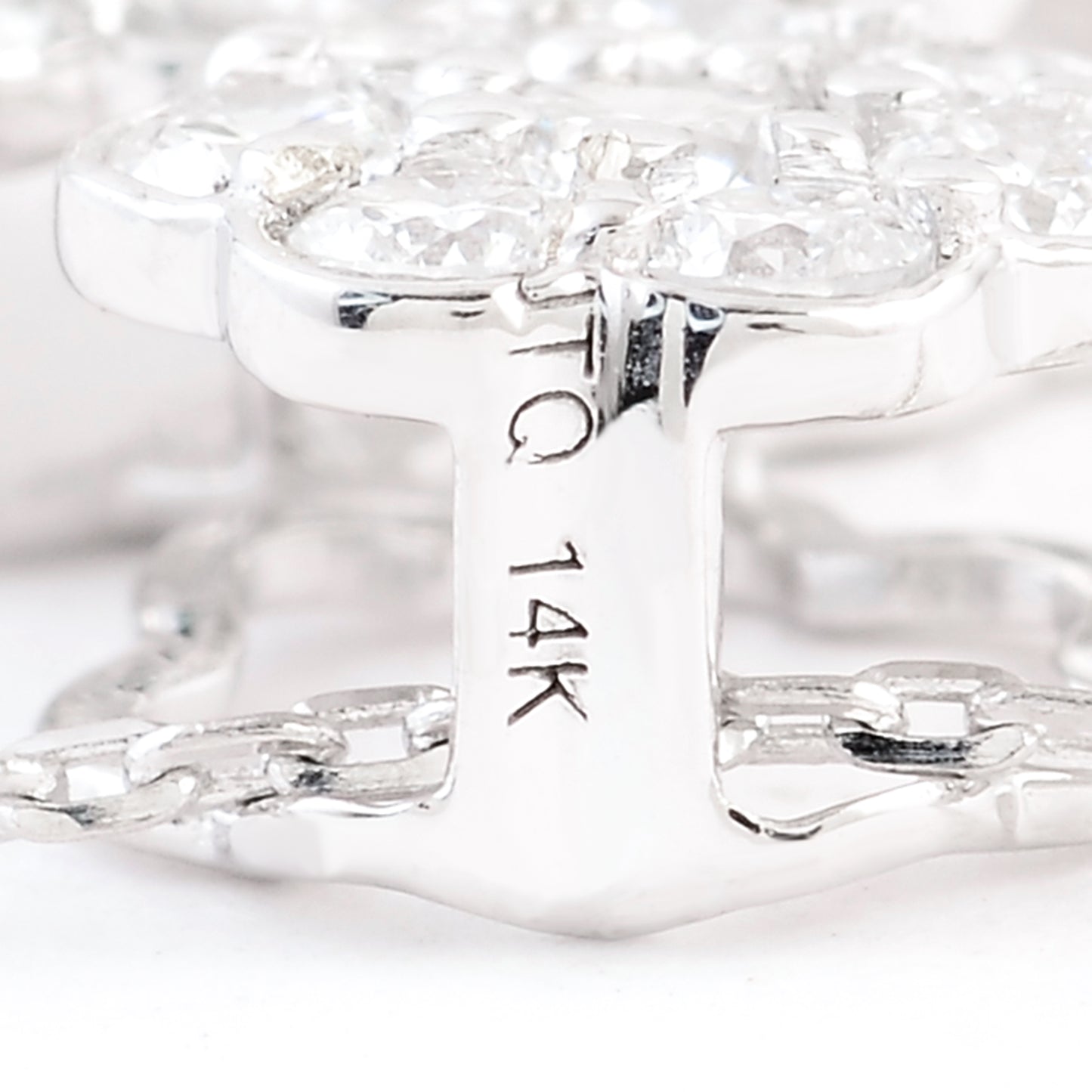 4.88 Carats Lab Grown Diamond 14K Gold Pendant