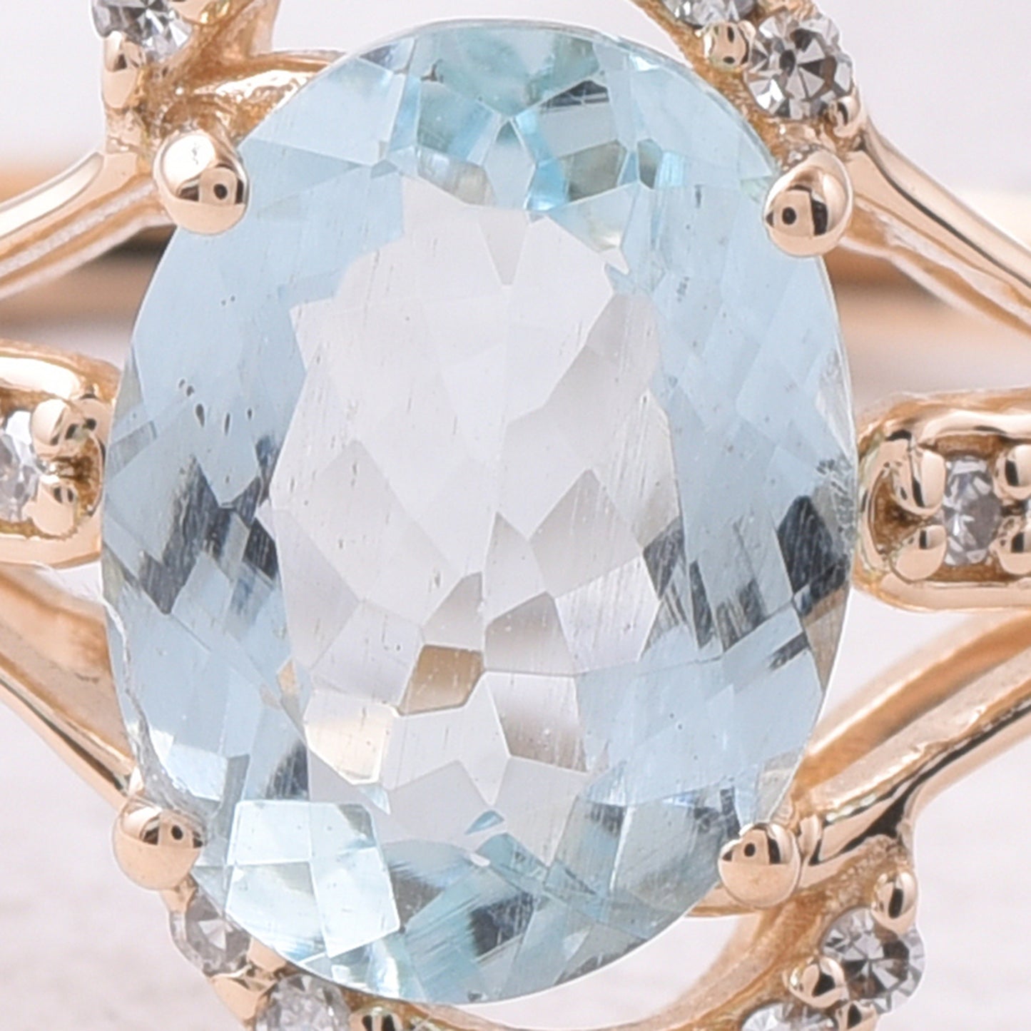 1.18 Ct Oval Mixed Cut Natural Aquamarine 14K Gold Ring