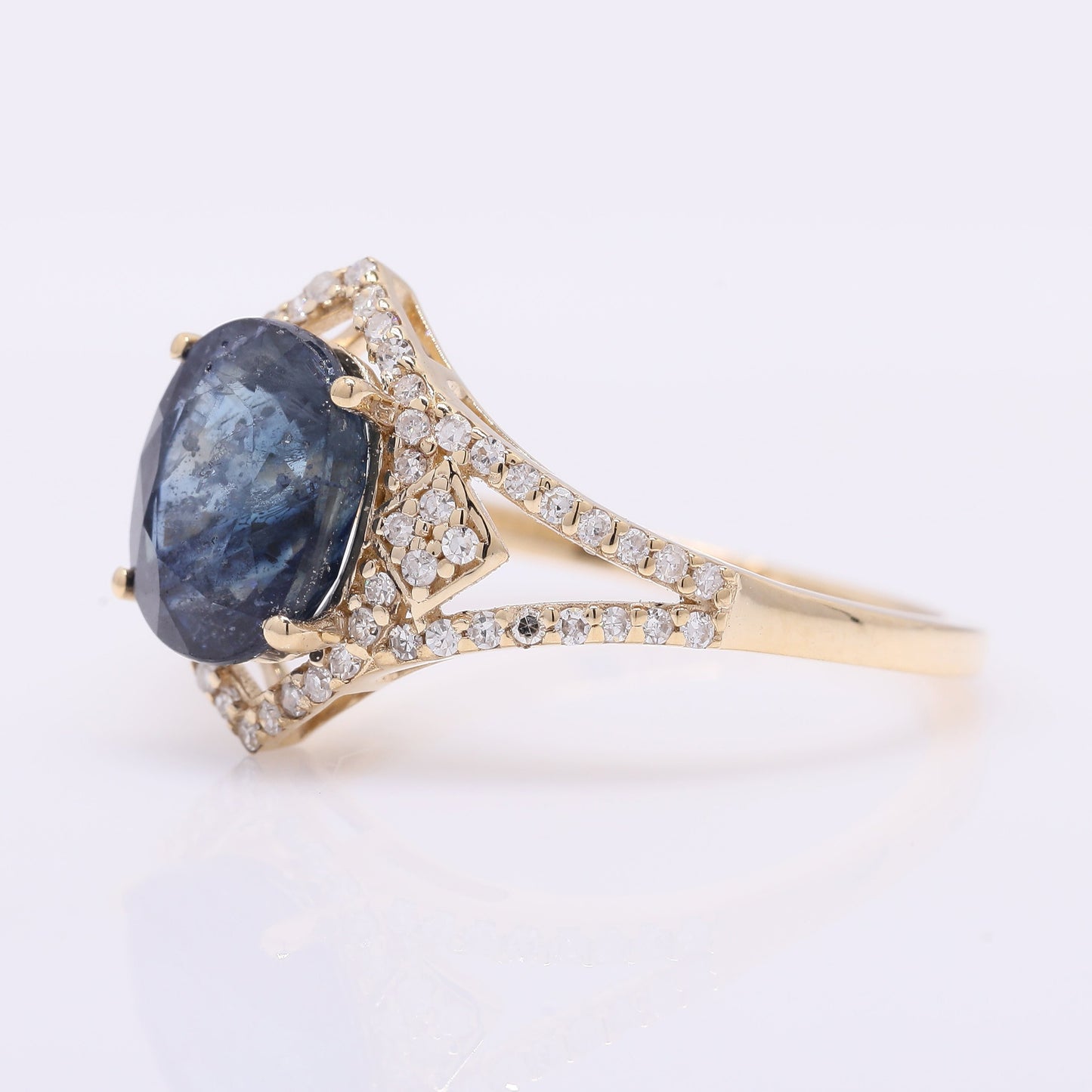 2.84 Ct Oval Mixed Cut Natural Sapphire 14K Gold Ring