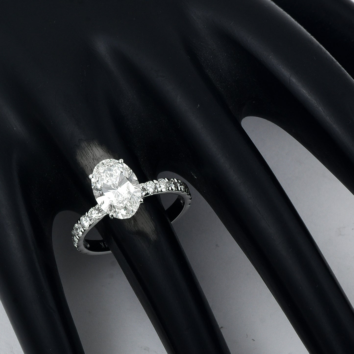 2.57 Carats Lab Grown Diamond 14K Gold Ring