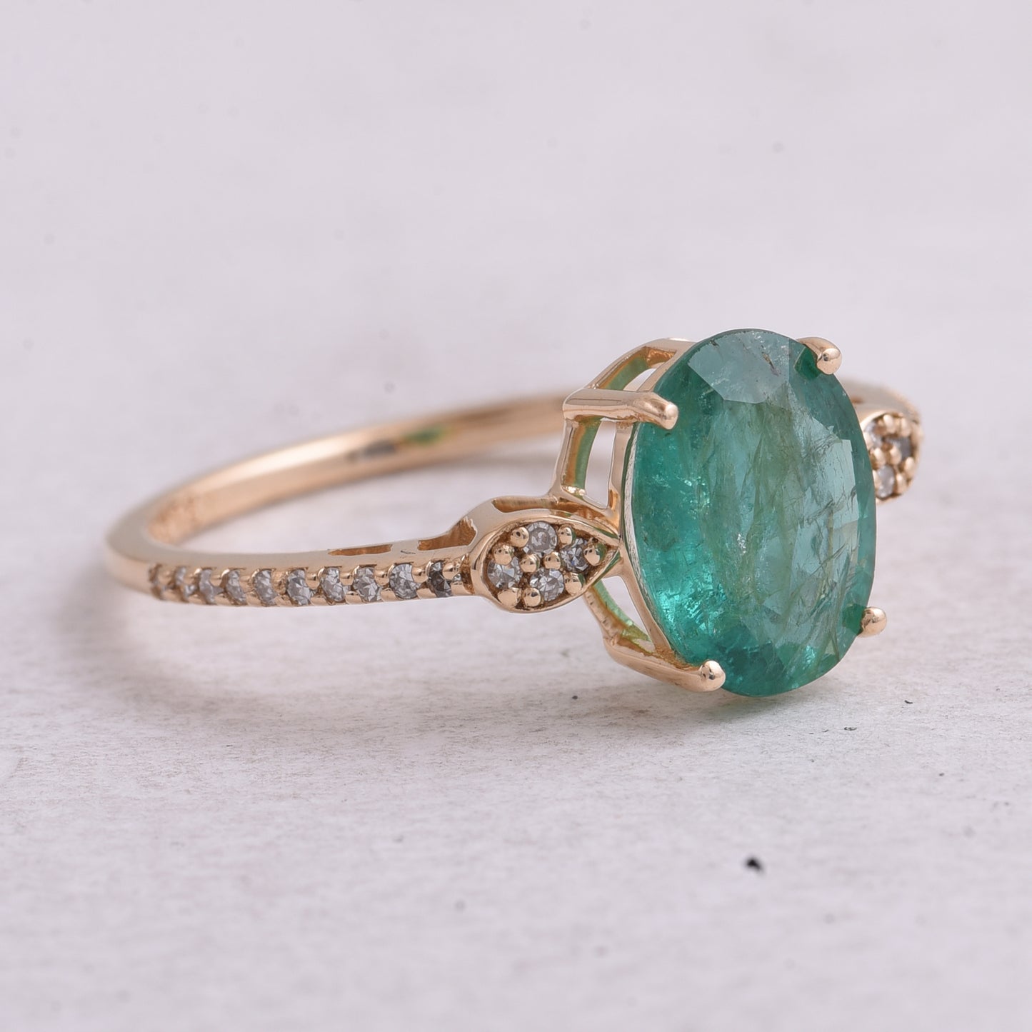 1.59 Ct Oval Mixed Cut Natural Emerald 14K Gold Ring