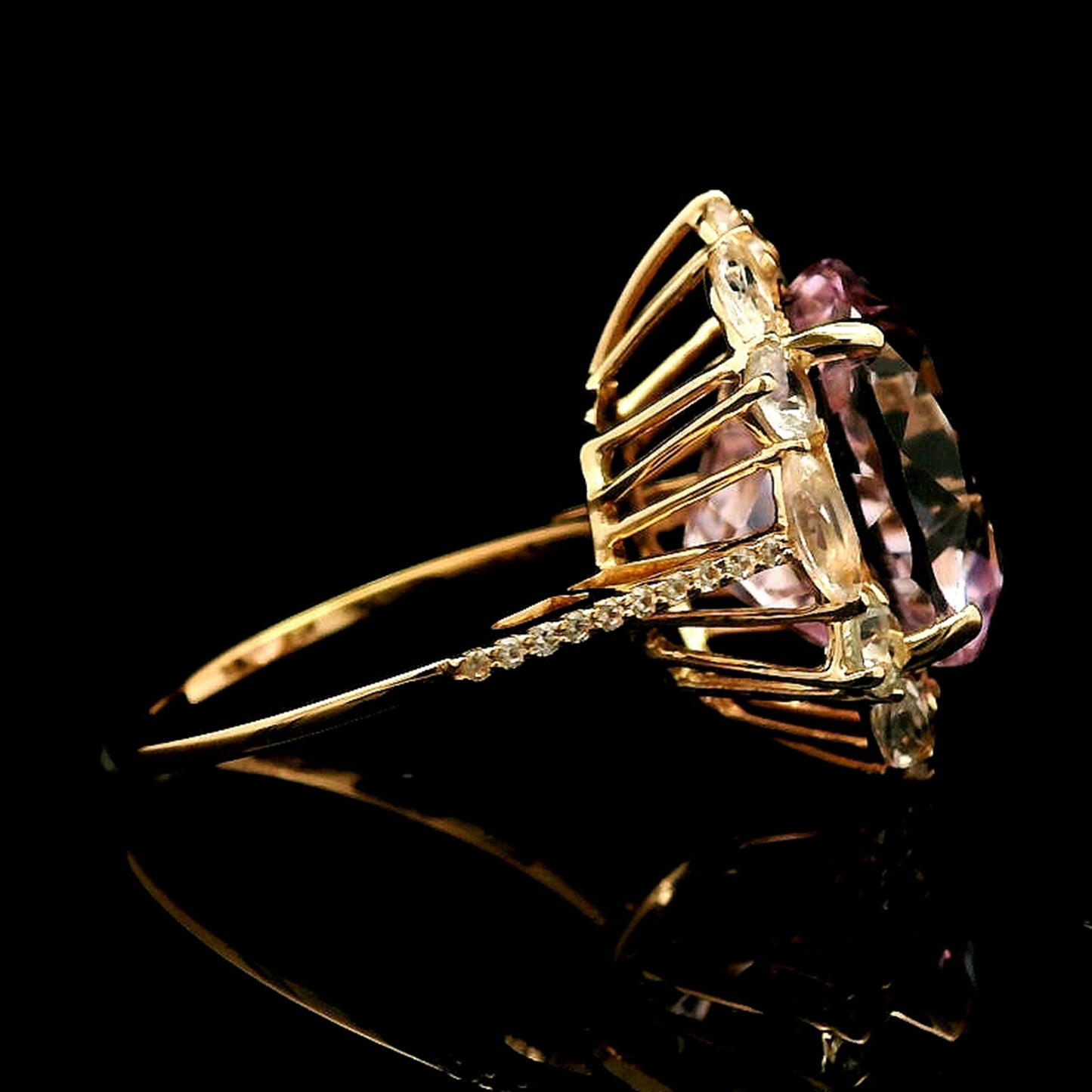 11.28 Ct Oval Kunzite 14K Gold Ring