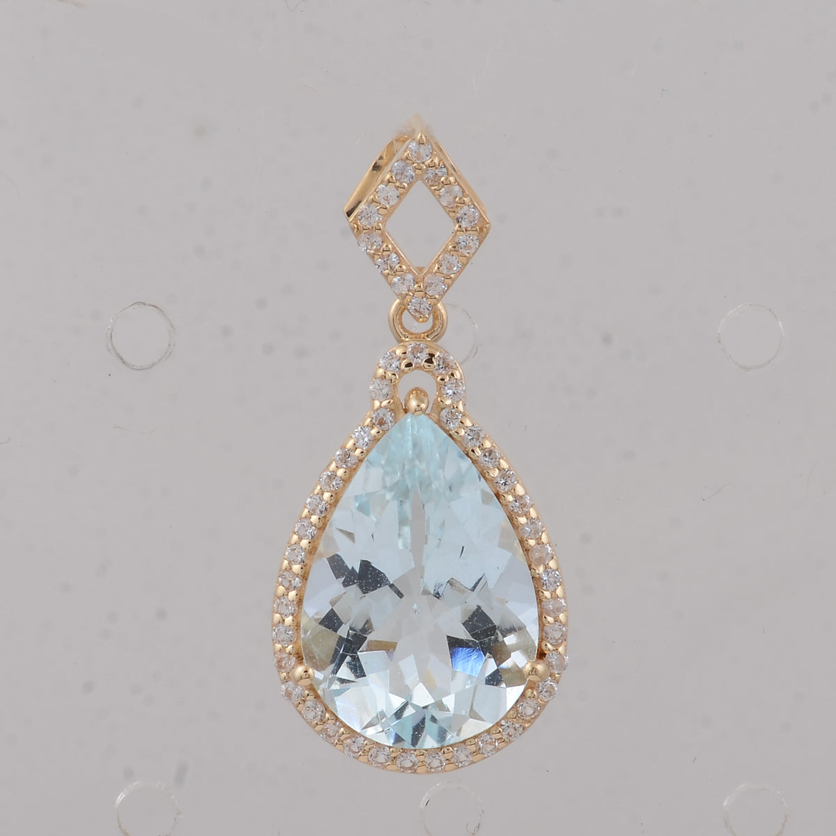 3.64 Ct Pear Aquamarine 9K Gold Pendant