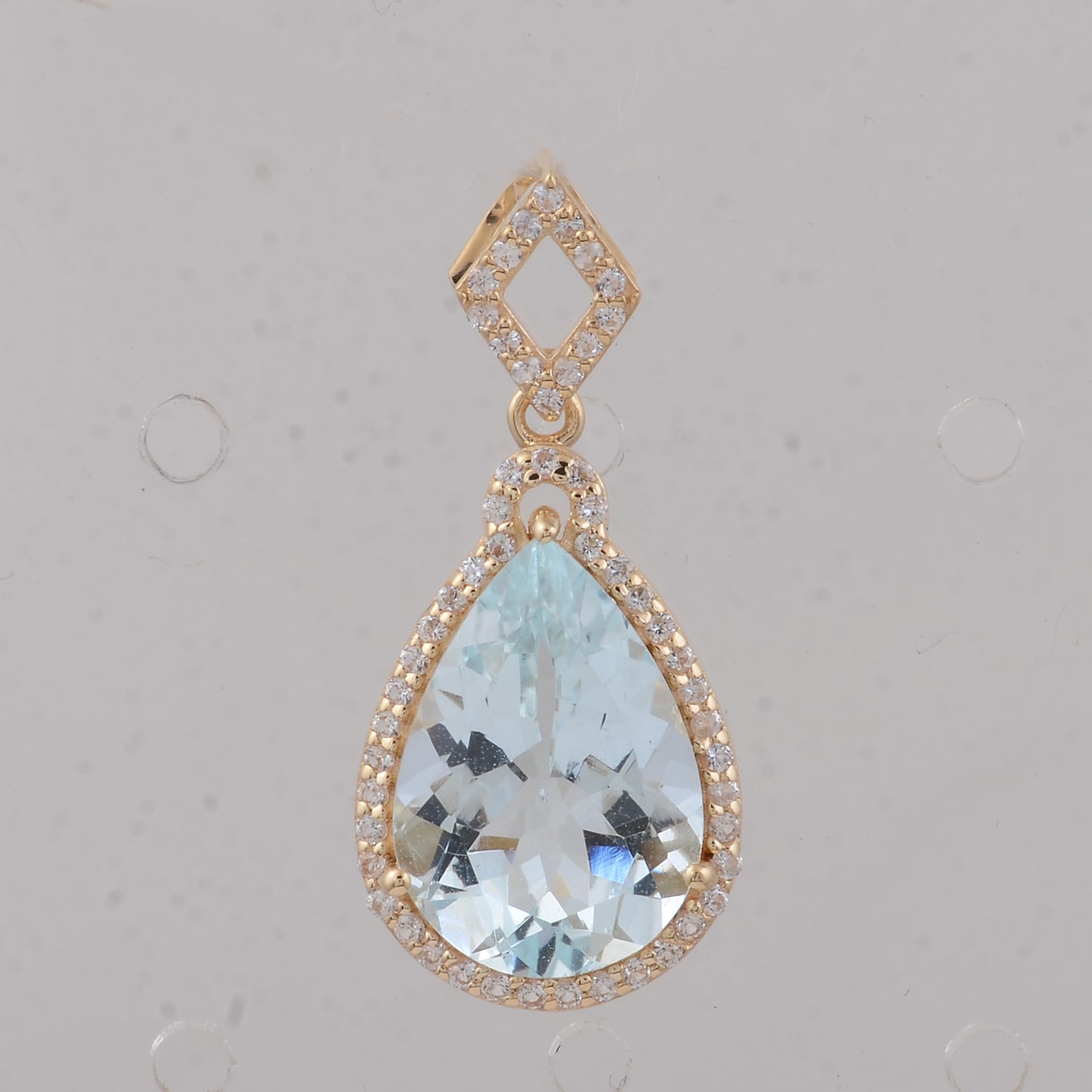 3.64 Ct Pear Aquamarine 9K Gold Pendant