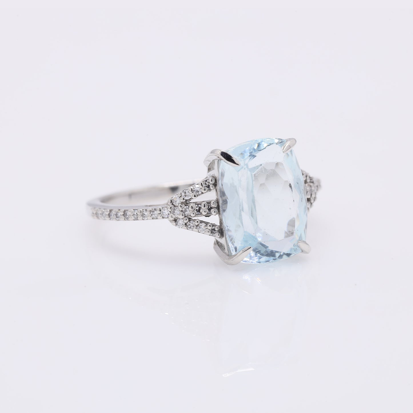 3.49 Ct Cushion Mixed Cut Natural Aquamarine 950 Platinum Ring
