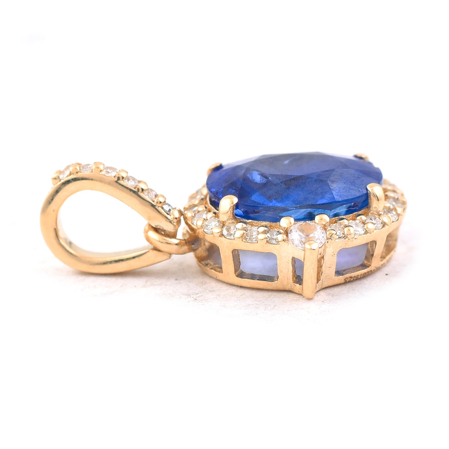 1.76 Ct Oval Mixed Cut Natural Sapphire 14K Gold Pendant