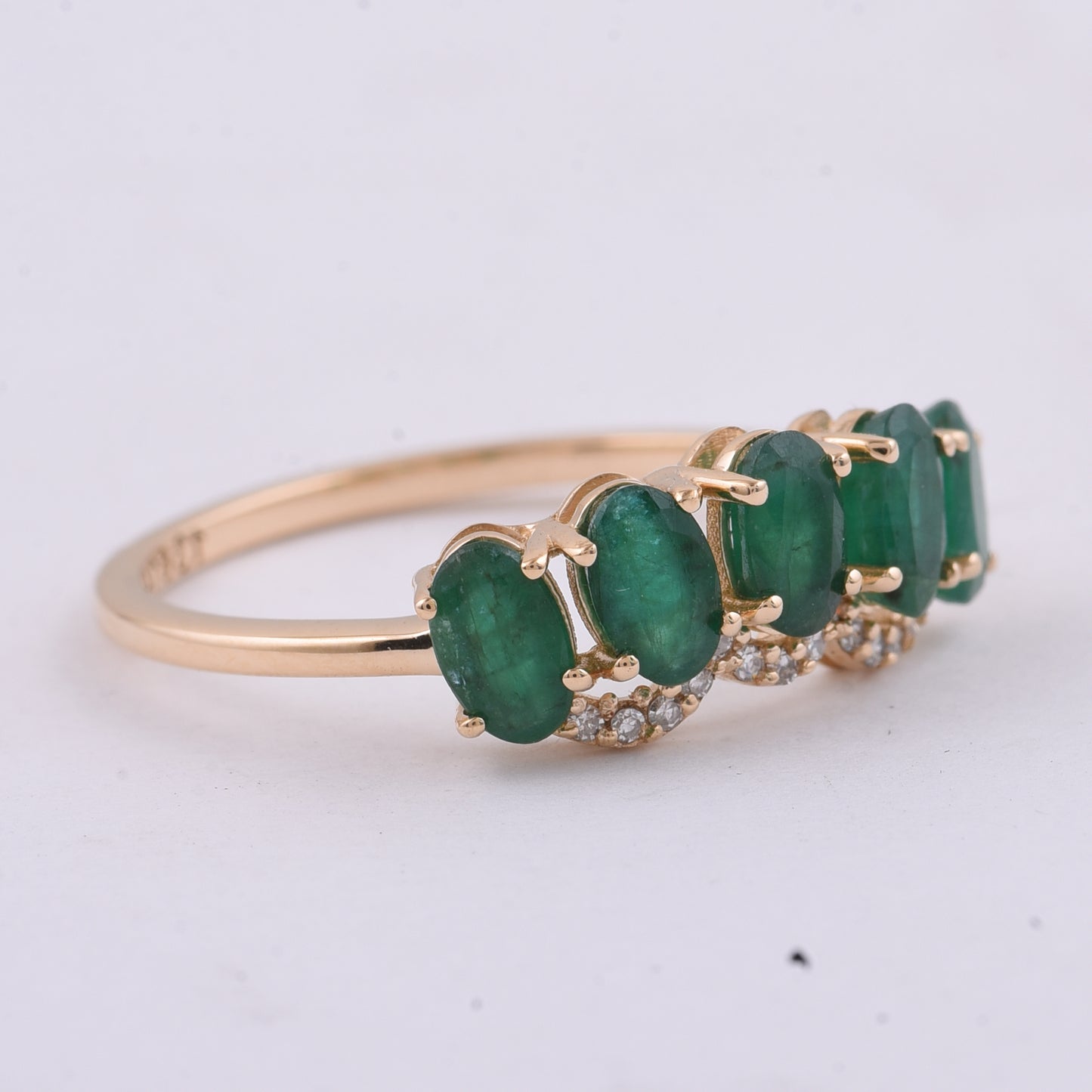 1.32 Ct Oval Natural Emerald 14K Gold Ring