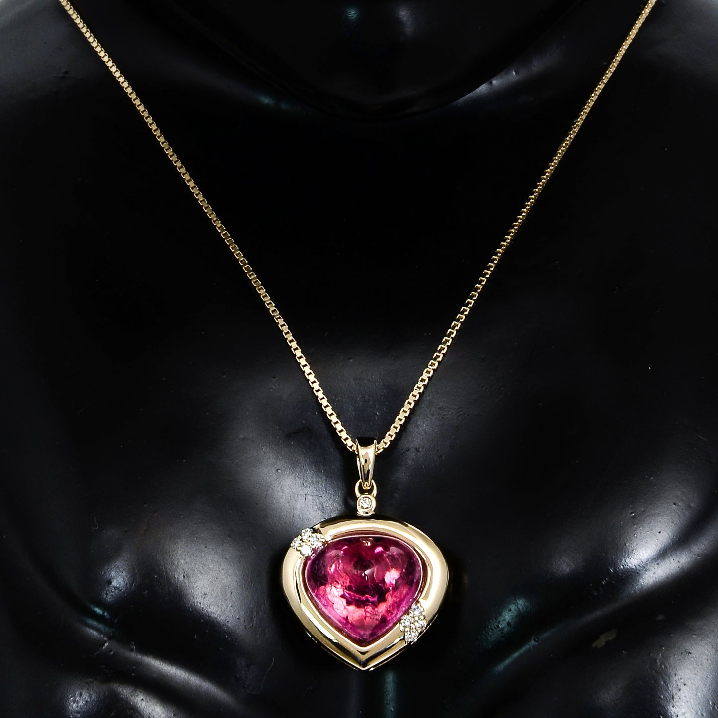 6.26 Ct Pear Cabochon Natural Tourmalines 14K Gold Pendant