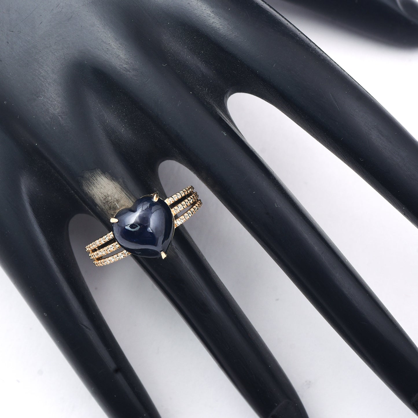 5.56 Ct Heart Cabochon Natural Sapphire 14K Gold Ring