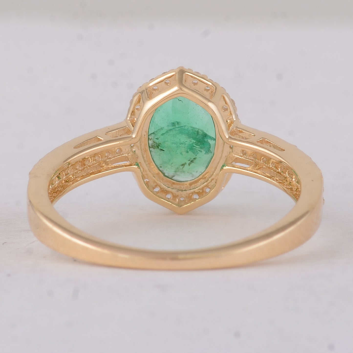 1.50 Ct Oval Emerald 9K Gold Ring