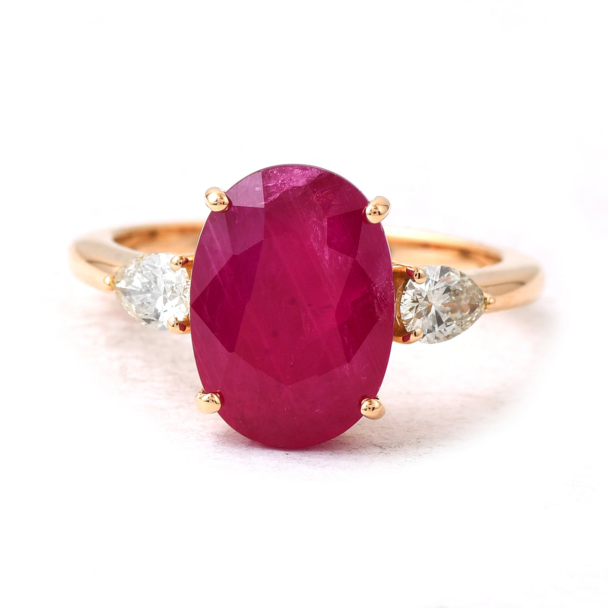 6.31 Ct Oval Ruby 18K Gold Ring