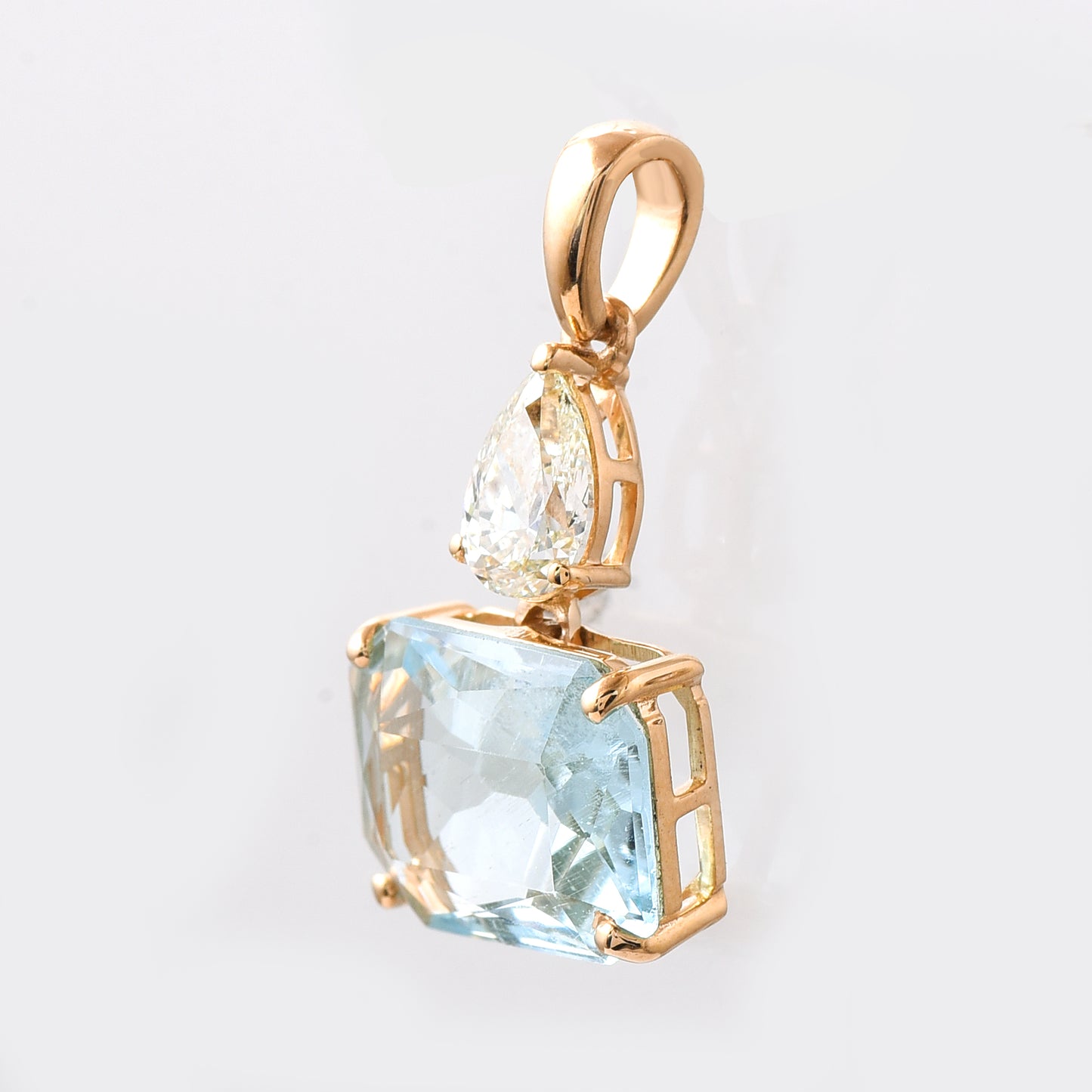 2.72 Ct Octagon Mixed Cut Natural Aquamarine 14K Gold Pendant