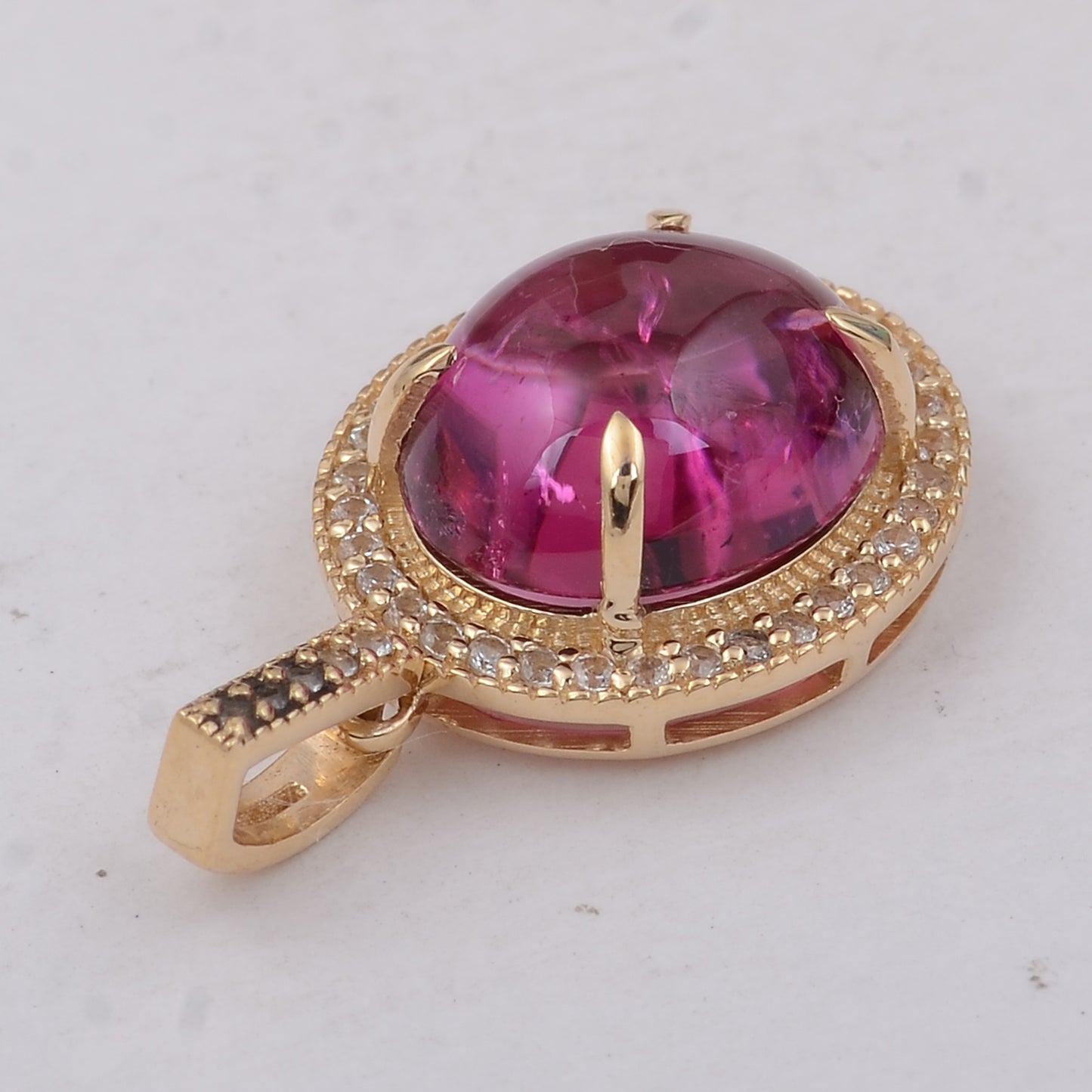 3.25 Ct Oval Tourmaline 9K Gold Pendant