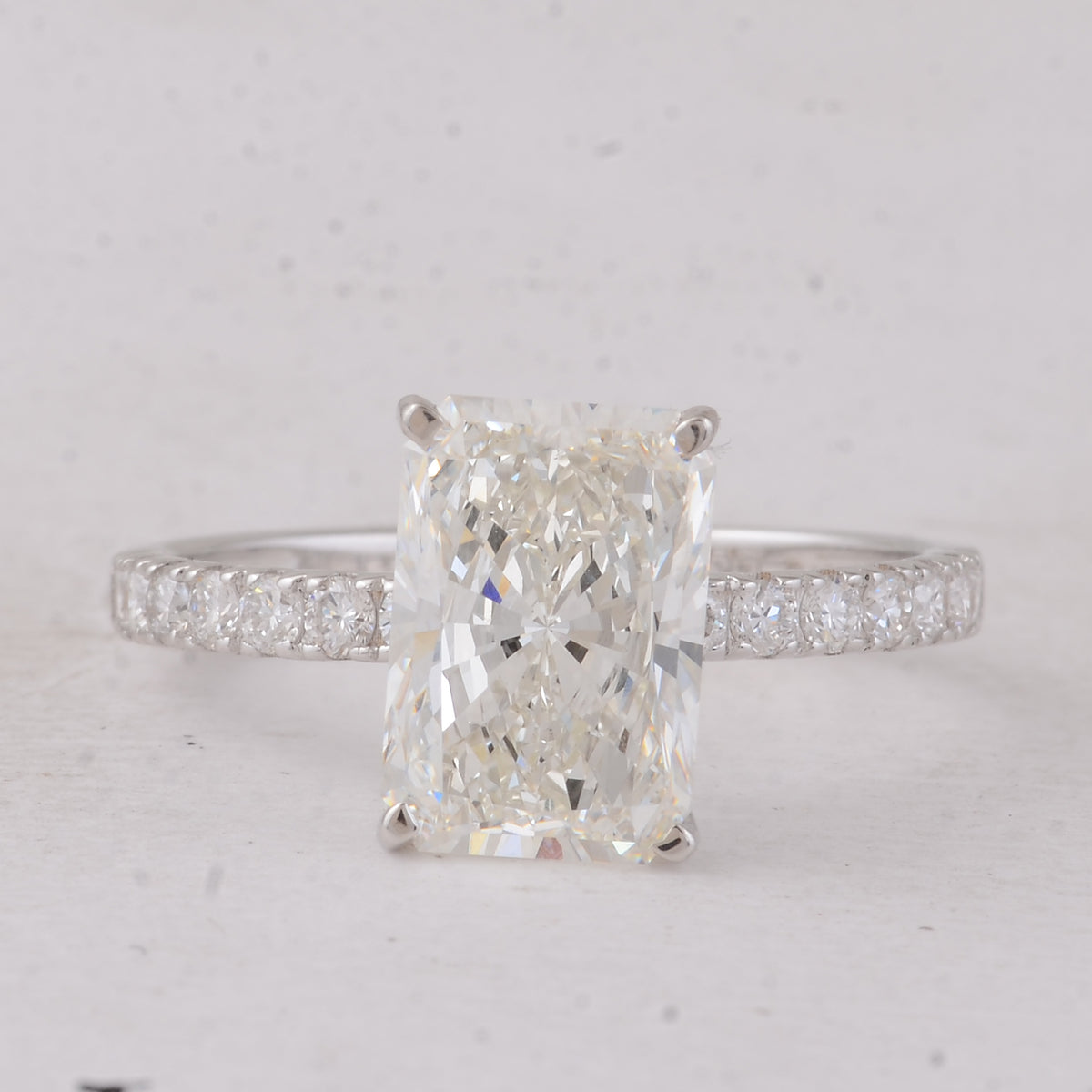 3.38 Carats Lab Grown Diamond 14K Gold Ring